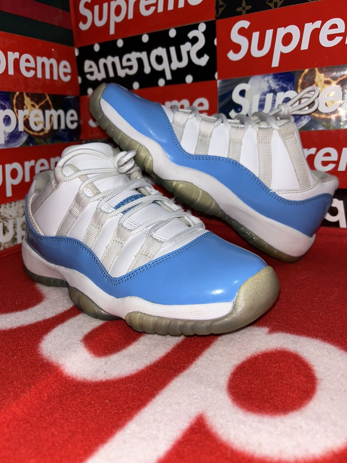 Jordan Brand Jordan 11 Retro Low University Blue (GS) 528896-106 size 4y Size US 5 / EU 37 - 1 Thumbnail