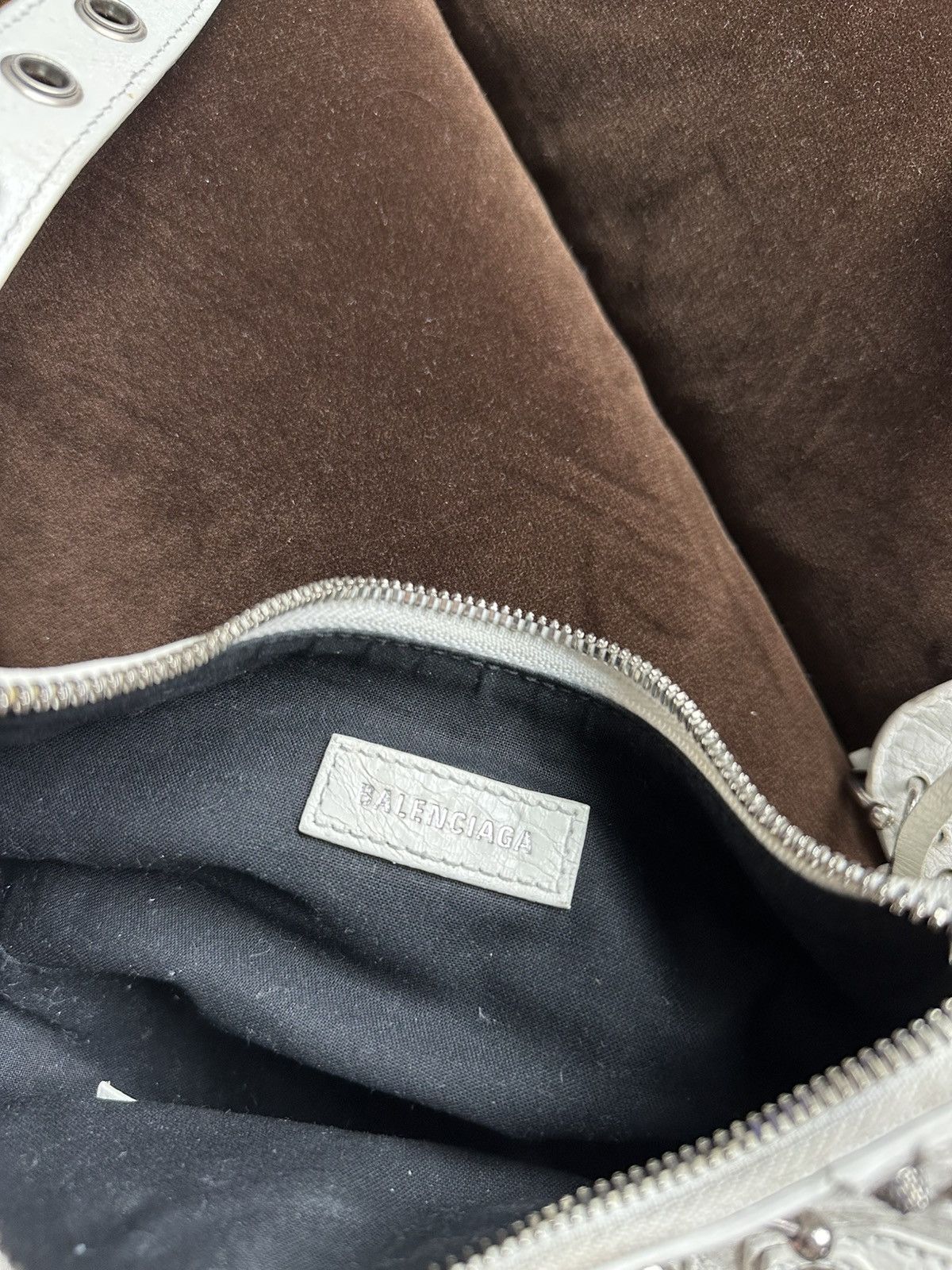 Balenciaga BALENCIAGA Le Cagole XS Leather Piercing Bag Size ONE SIZE - 5 Thumbnail