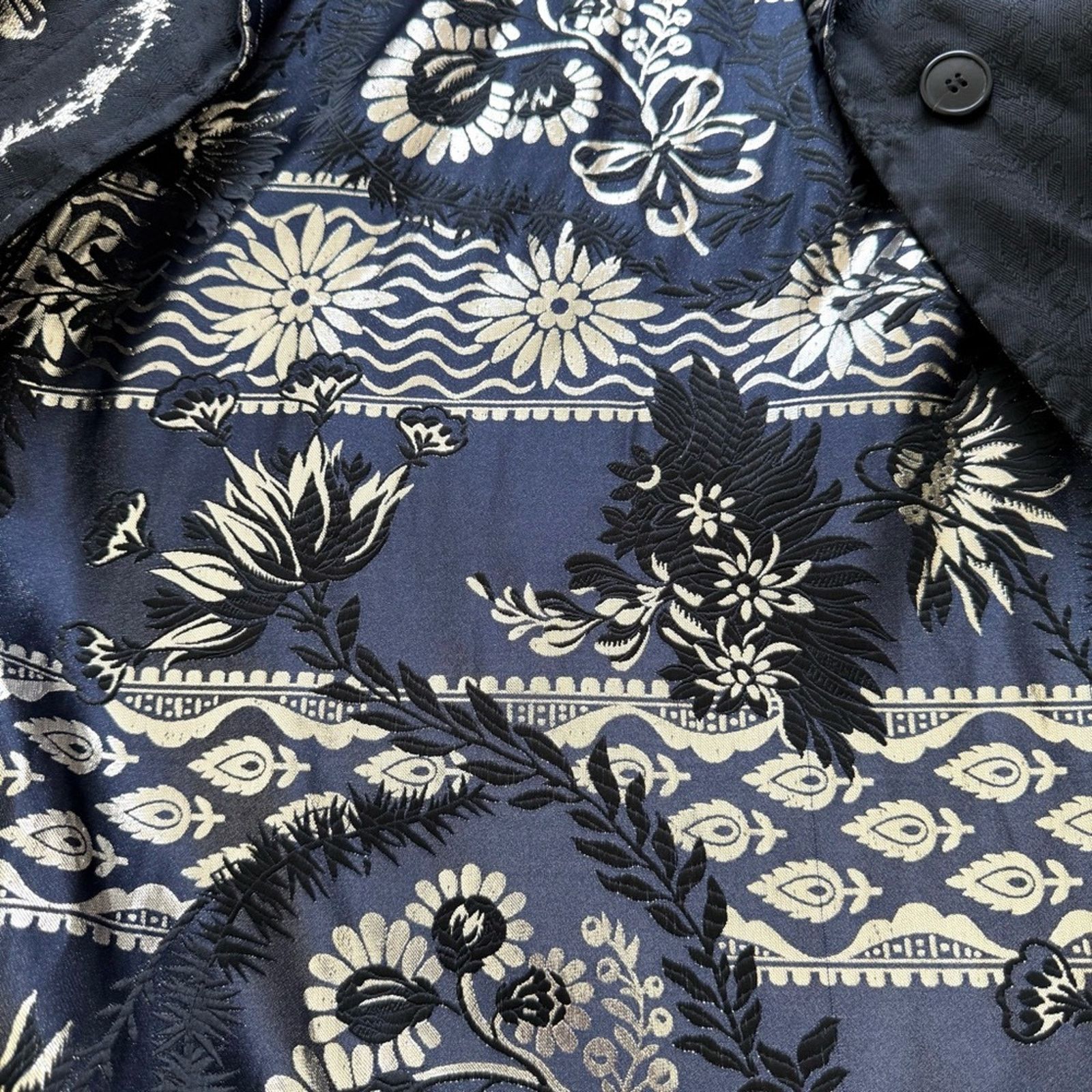 Dries Van Noten Dries Van Noten silk/wool printer coat size S Retail 3600$ Size S / US 4 / IT 40 - 7 Thumbnail