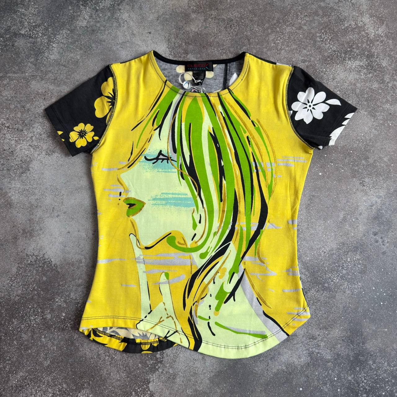 Custo Barcelona × Vintage Custo Barcelona Y2K Boho Vintage Glam Lady Printed T-Shirt Size M / US 6-8 / IT 42-44 - 1 Thumbnail