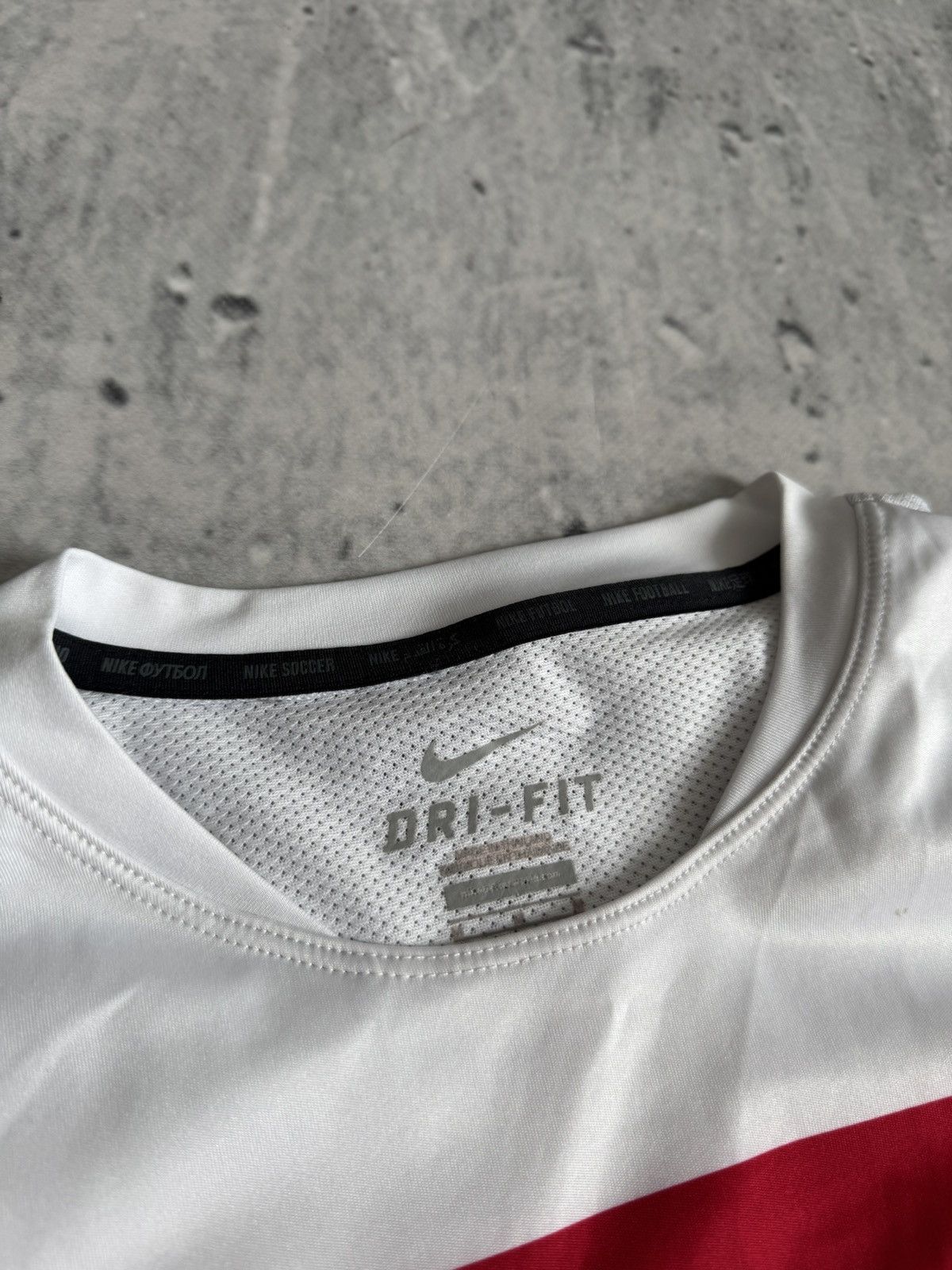 Nike Jersey Nike Arsenal Fly Emirates Ronaldo Size US M / EU 48-50 / 2 - 4 Thumbnail