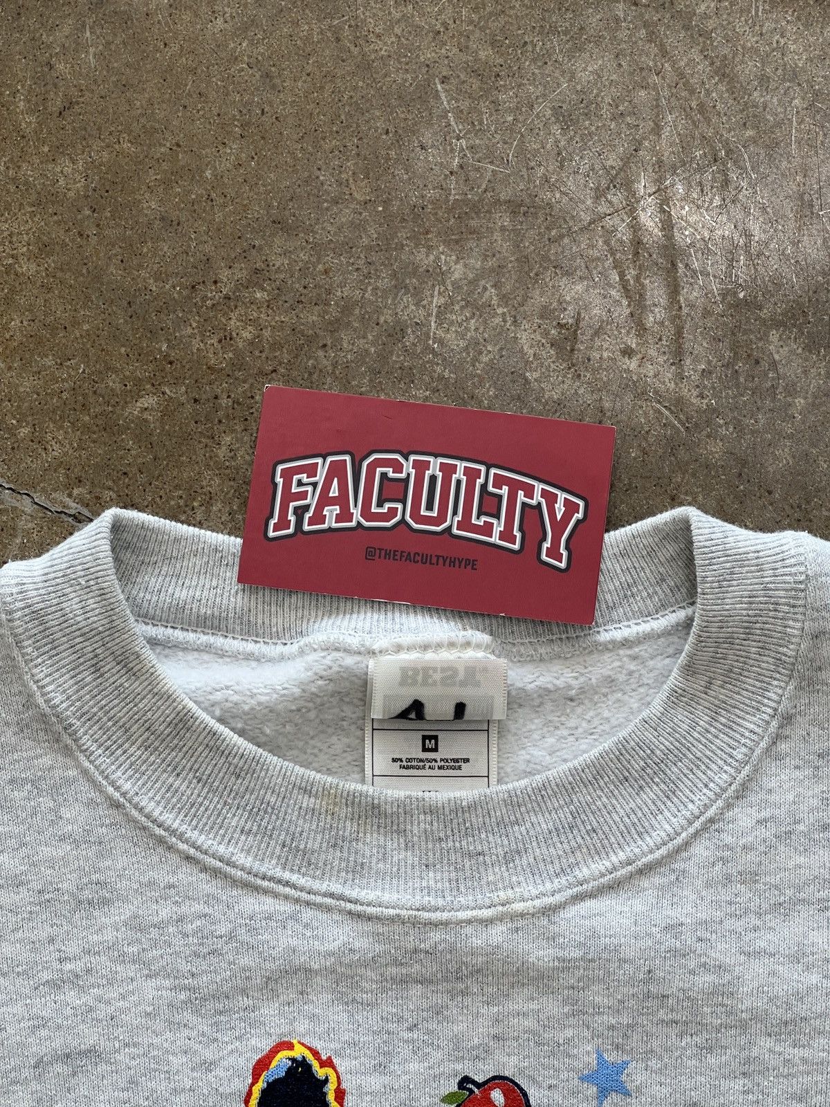 Vintage Vintage 90's NYC Thanksgiving Parade Crewneck Medium Size US M / EU 48-50 / 2 - 3 Thumbnail