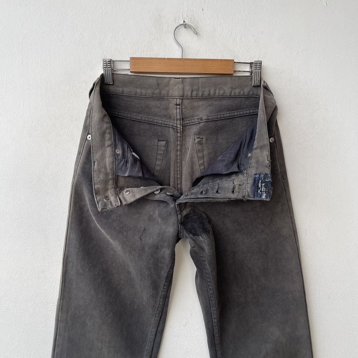 Helmut Lang Thrashed Archival 90s HELMUT LANG Faded Black Denim Jeans Size US 30 / EU 46 - 14 Thumbnail