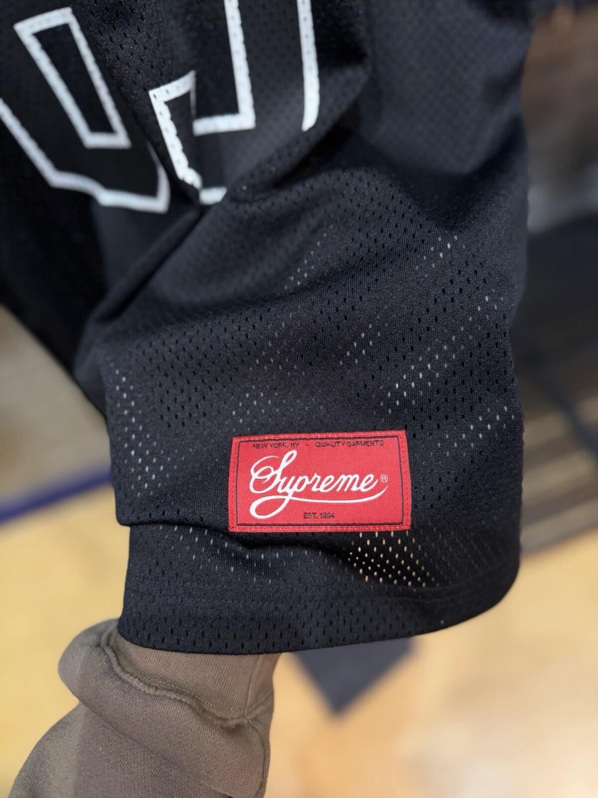 Supreme SUPREME BONES FOOTBALL JERSEY MEDIUM Brand New Authentic Size US M / EU 48-50 / 2 - 9 Thumbnail