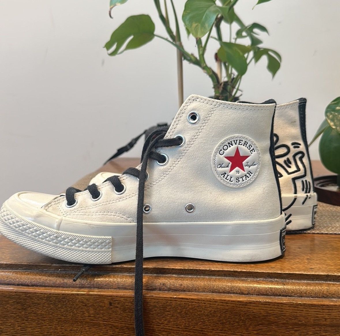 Keith Haring Converse