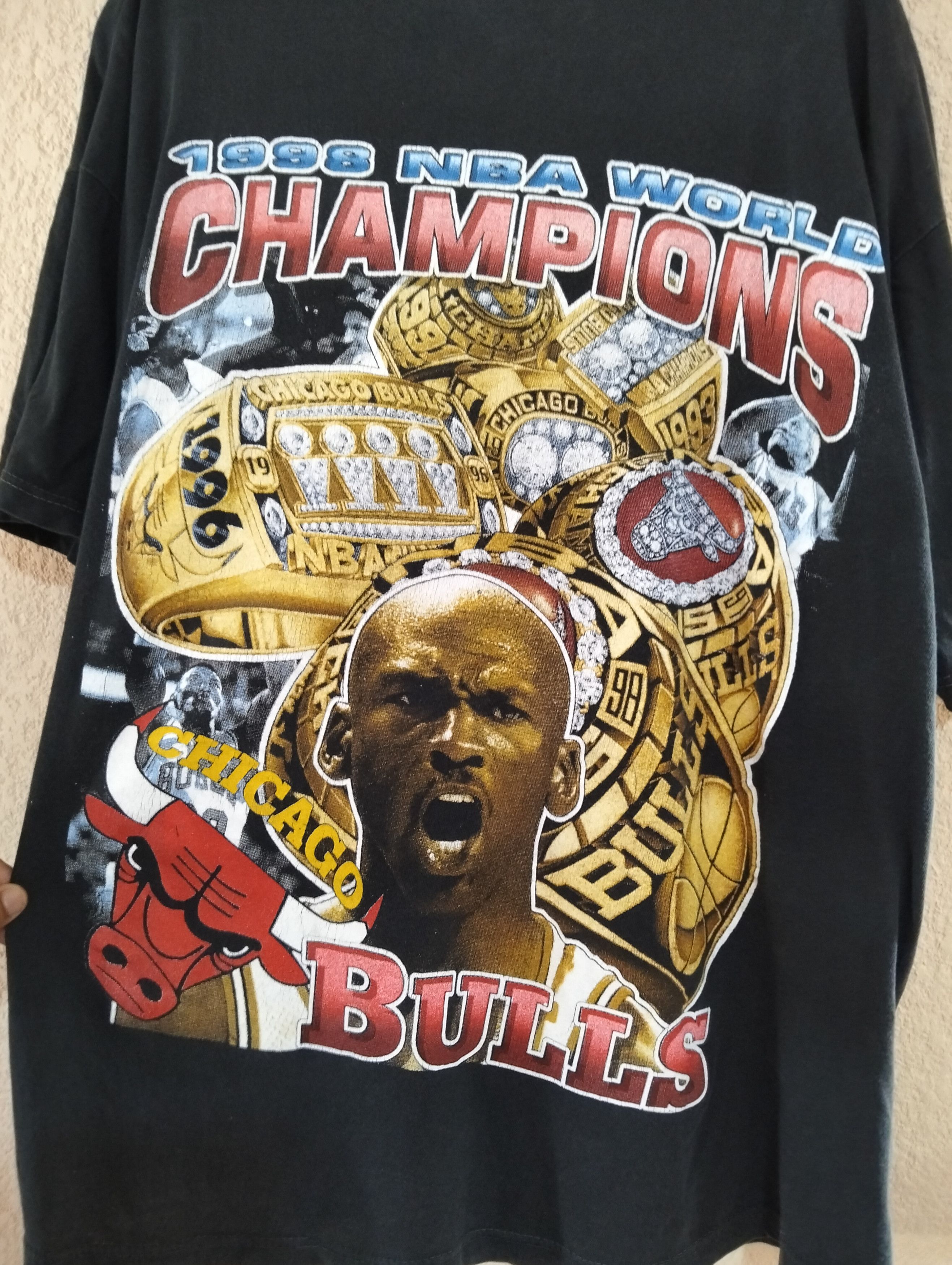 NBA × Rap Tees × Vintage Vintage 1998 Chicago Bulls Champions Rap tee Size US XL / EU 56 / 4 - 4 Thumbnail