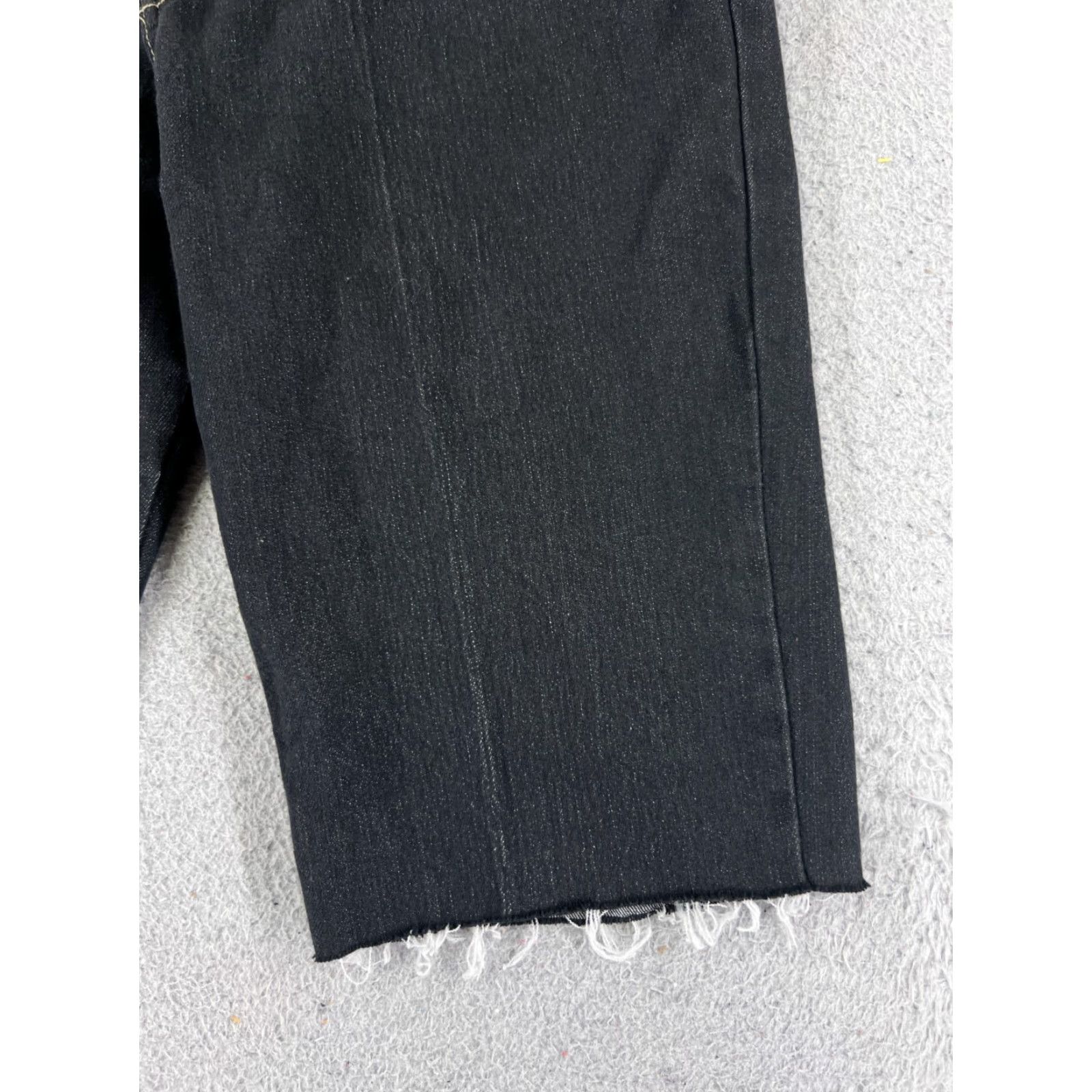 Gloria Vanderbilt Gloria Vanderbilt Shorts Womens 14 Black Cutoff Denim Jean Cotton Blend 32x13 Size 36" / US 14 / IT 50 - 2 Thumbnail
