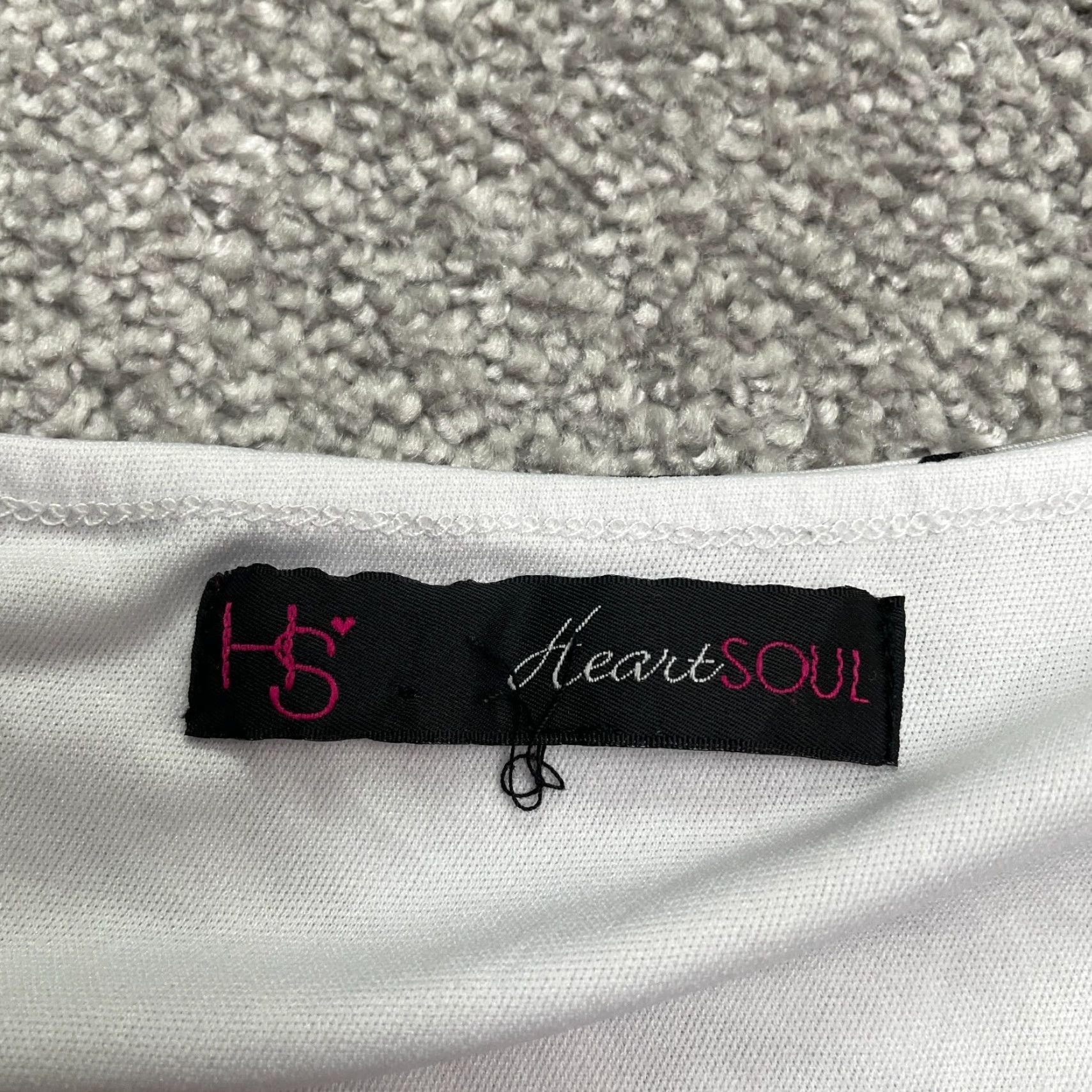 Vintage HeartSoul Boat Neck Cold Shoulder Top Womens XL White Floral Casual Summer Knit Blouse Regular Sleeve Short Breathable Lightweight Stretch Vintage: No Size XL / US 12-14 / IT 48-50 - 6 Thumbnail
