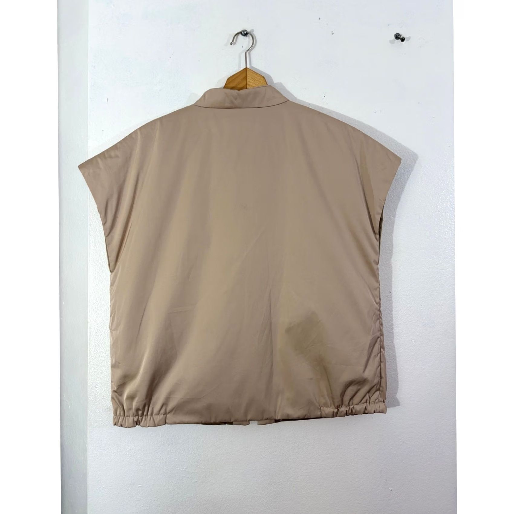 Cinzia Rocca Cinzia Rocca Vest Beige Zip Sleeveless Women Size 6 Solid Italy Made in Italy NWT Size M / US 6-8 / IT 42-44 - 2 Thumbnail