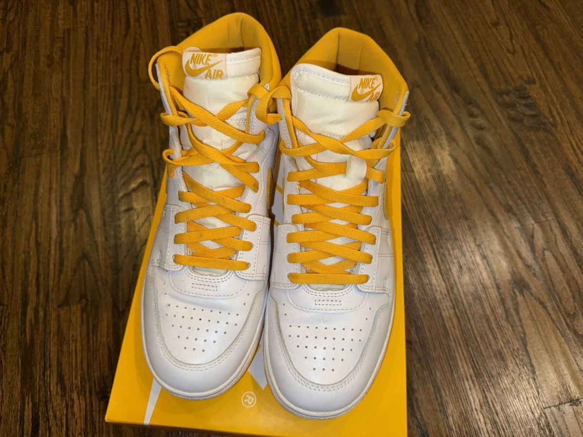 Jordan Brand Nike Air Jordan Air Ship PE SP Men's Sz 10 University Gold Size US 10 / EU 43 - 4 Thumbnail