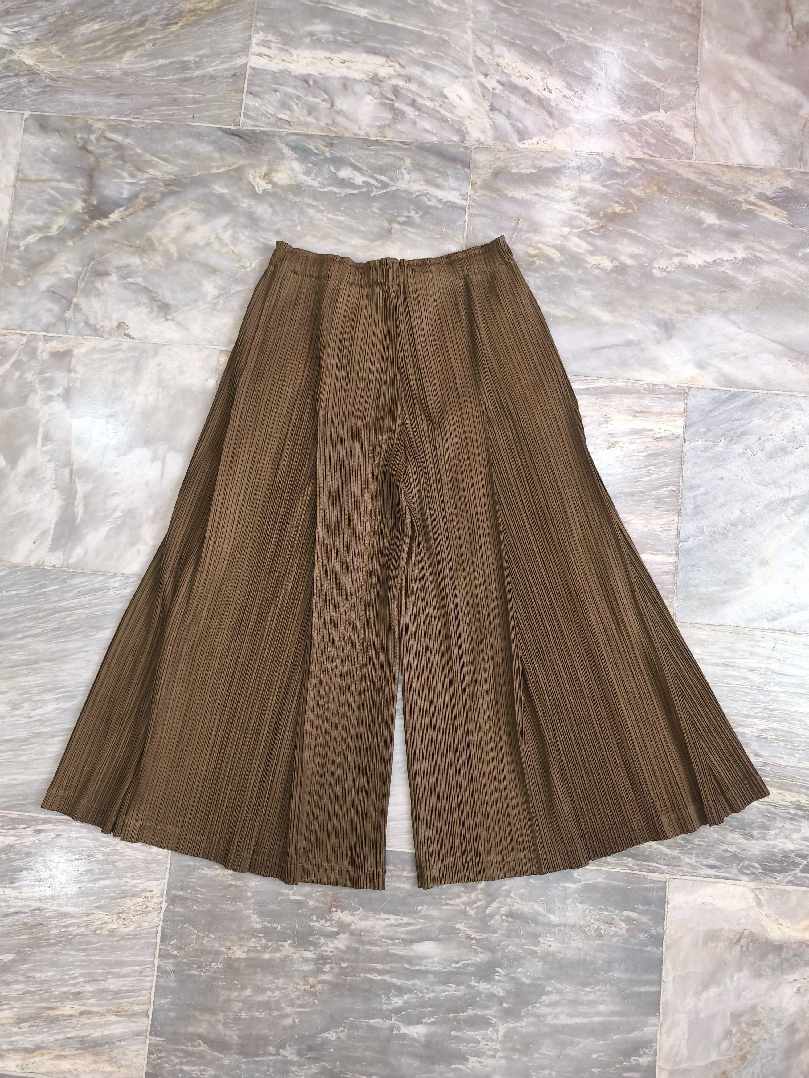 Pleats Please Issey Miyake Pleats Please kick pleat Size 24" / US 00 / IT 34 - 5 Thumbnail