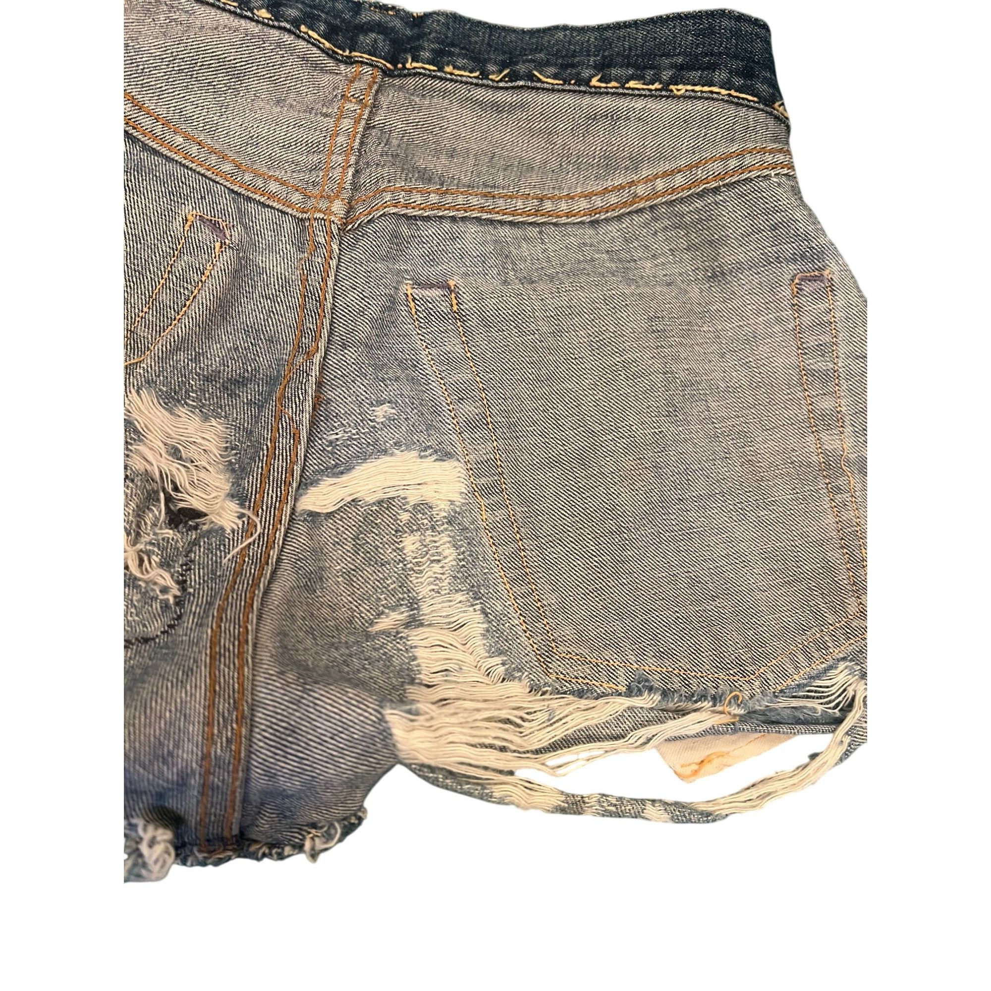 Levi's Vintage Levis Distressed Denim Shorts W/ Rolling Stones Patc Size 28" / US 6 / IT 42 - 8 Thumbnail