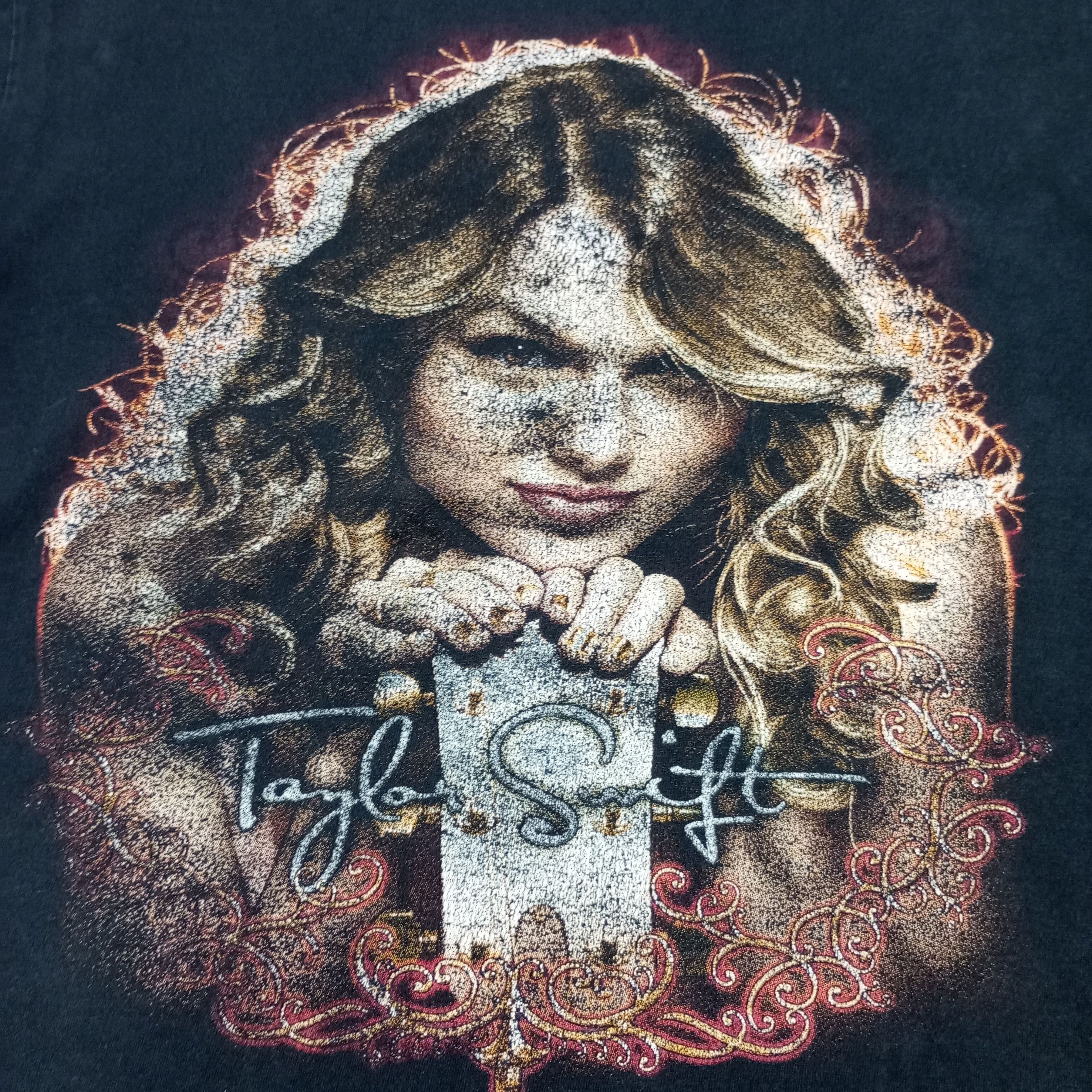 Band Tees Taylor Swift American Singer Music Streetwear Style Tshirt Size US M / EU 48-50 / 2 - 2 Thumbnail