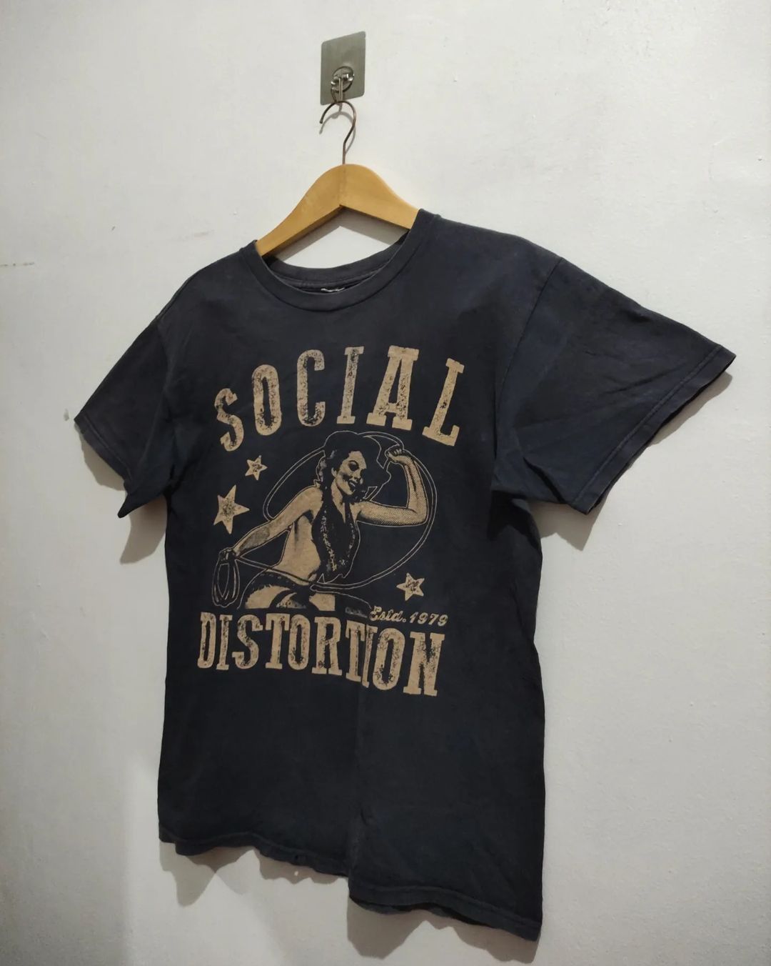 Band Tees Social Distortion CowGirl T-shirt Tag AAA Size US L / EU 52-54 / 3 - 6 Thumbnail