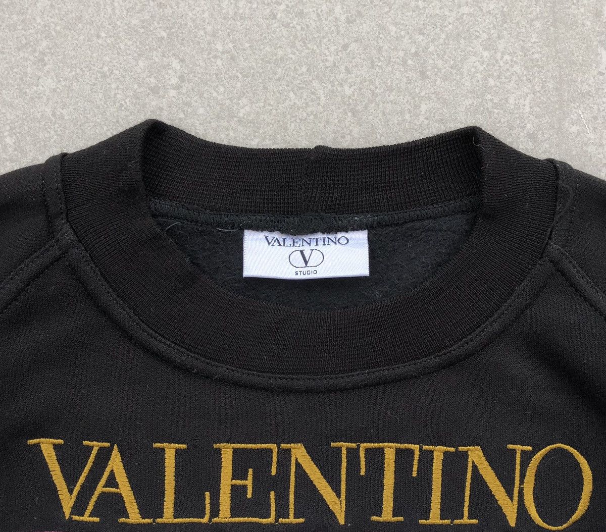 Valentino Vintage Valentino Golf Embroidery Logo Crewneck Sweatshirt Size US M / EU 48-50 / 2 - 14 Thumbnail