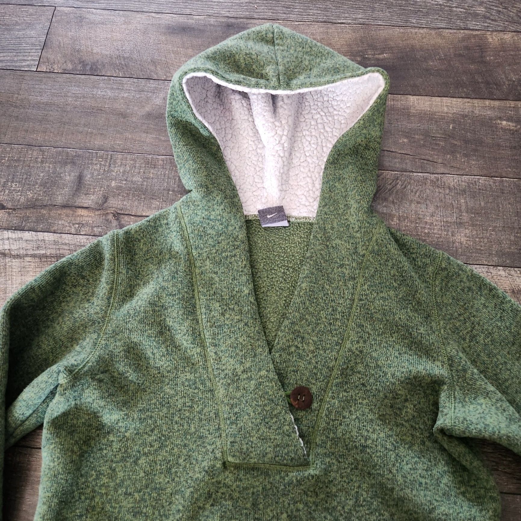 Nike ACG VINTAGE? Nike ACG Sherpa Hoodie Sweatshirt Pullover L Green Womens Shawl Fleece Pockets Easy Care Size L / US 10 / IT 46 - 5 Thumbnail