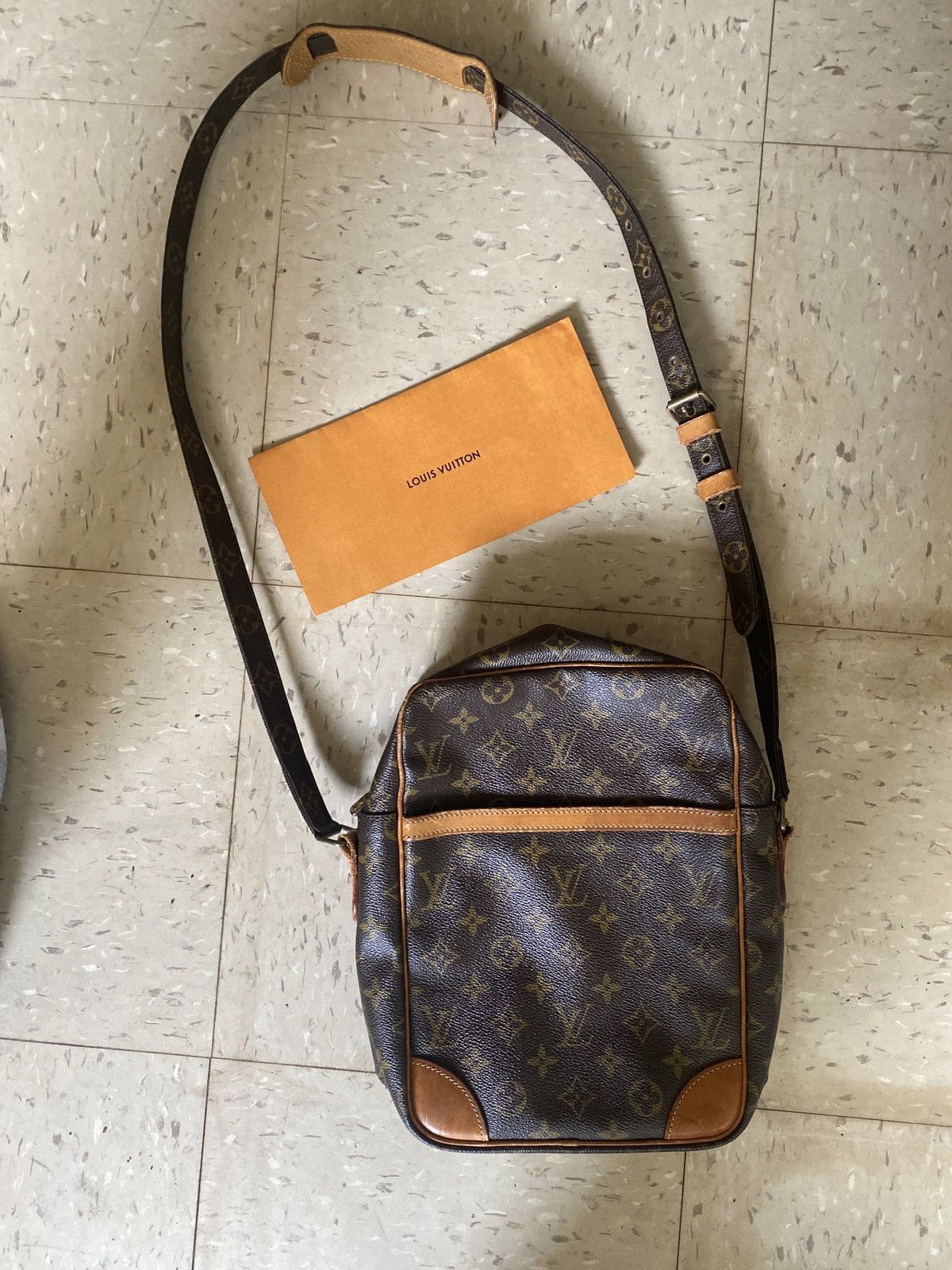 Louis Vuitton LOUIS VUITTON DANUBE SHOULDER BAG Size ONE SIZE - 1 Thumbnail