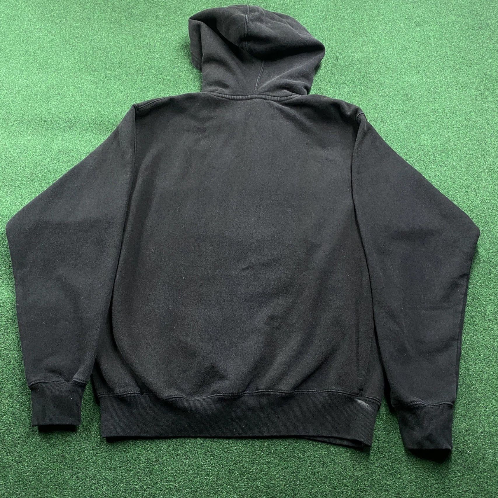 Vintage VINTAGE Wisconsin Badgers Hoodie Mens M Black Y2K College Sports Logo Shirt Size US M / EU 48-50 / 2 - 4 Thumbnail
