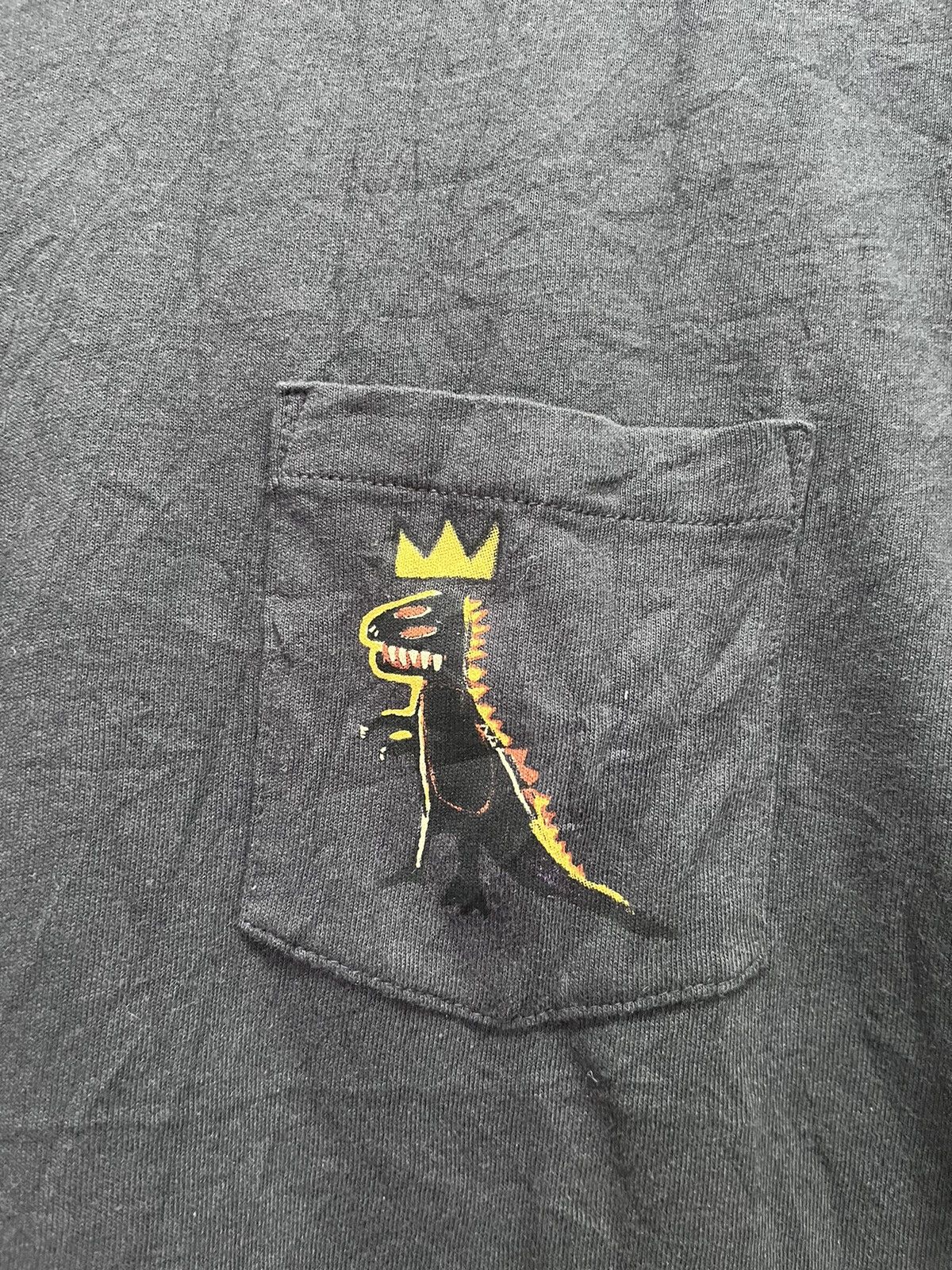 Jean-Michel Basquiat × Uniqlo Vintage Jean-Michel Basquiat small dinosaur logo tee Size US M / EU 48-50 / 2 - 2 Thumbnail