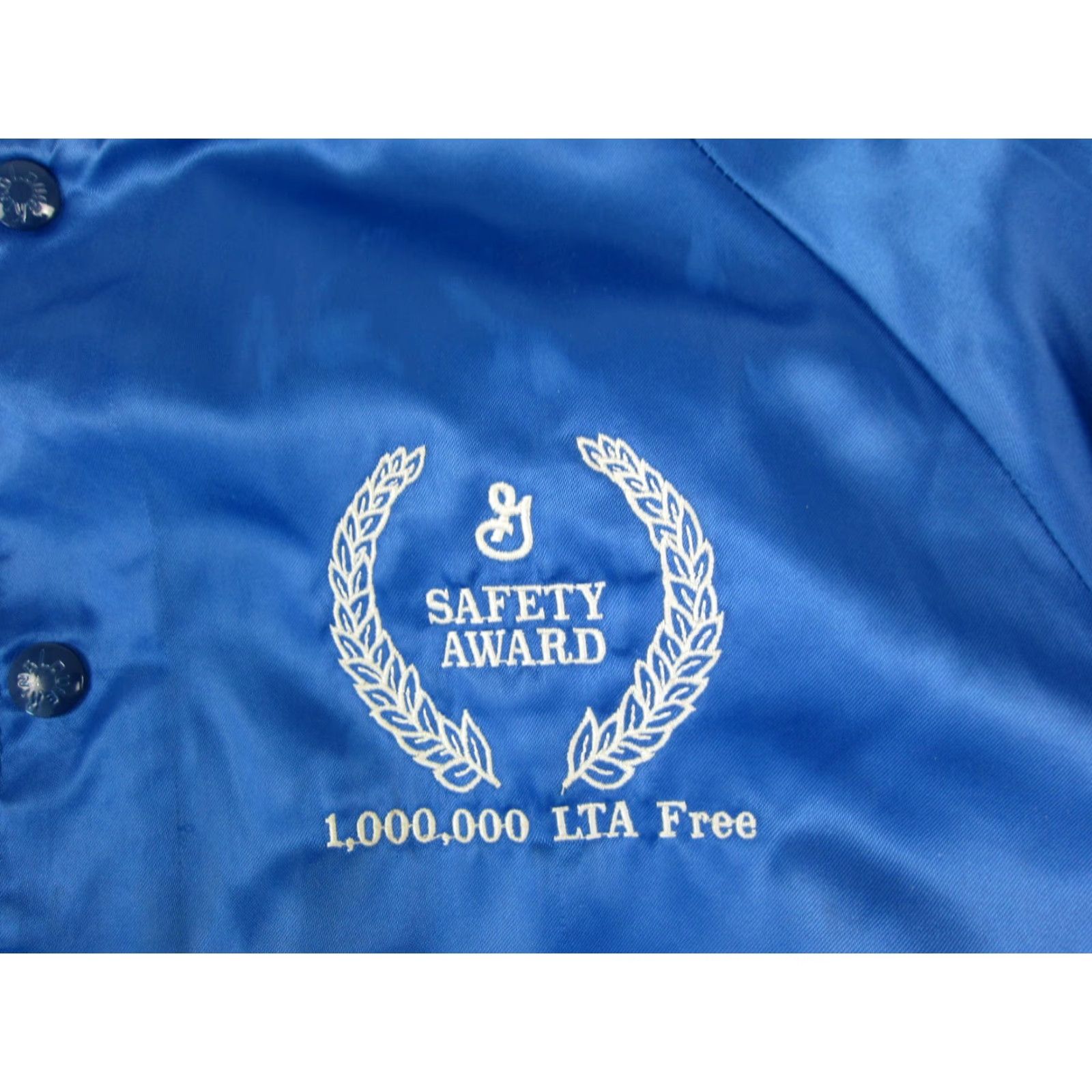 Vintage VINTAGE Bomber Jacket Mens Large Blue Satin General Mills Made in USA 80s Clothing? Size US L / EU 52-54 / 3 - 2 Thumbnail