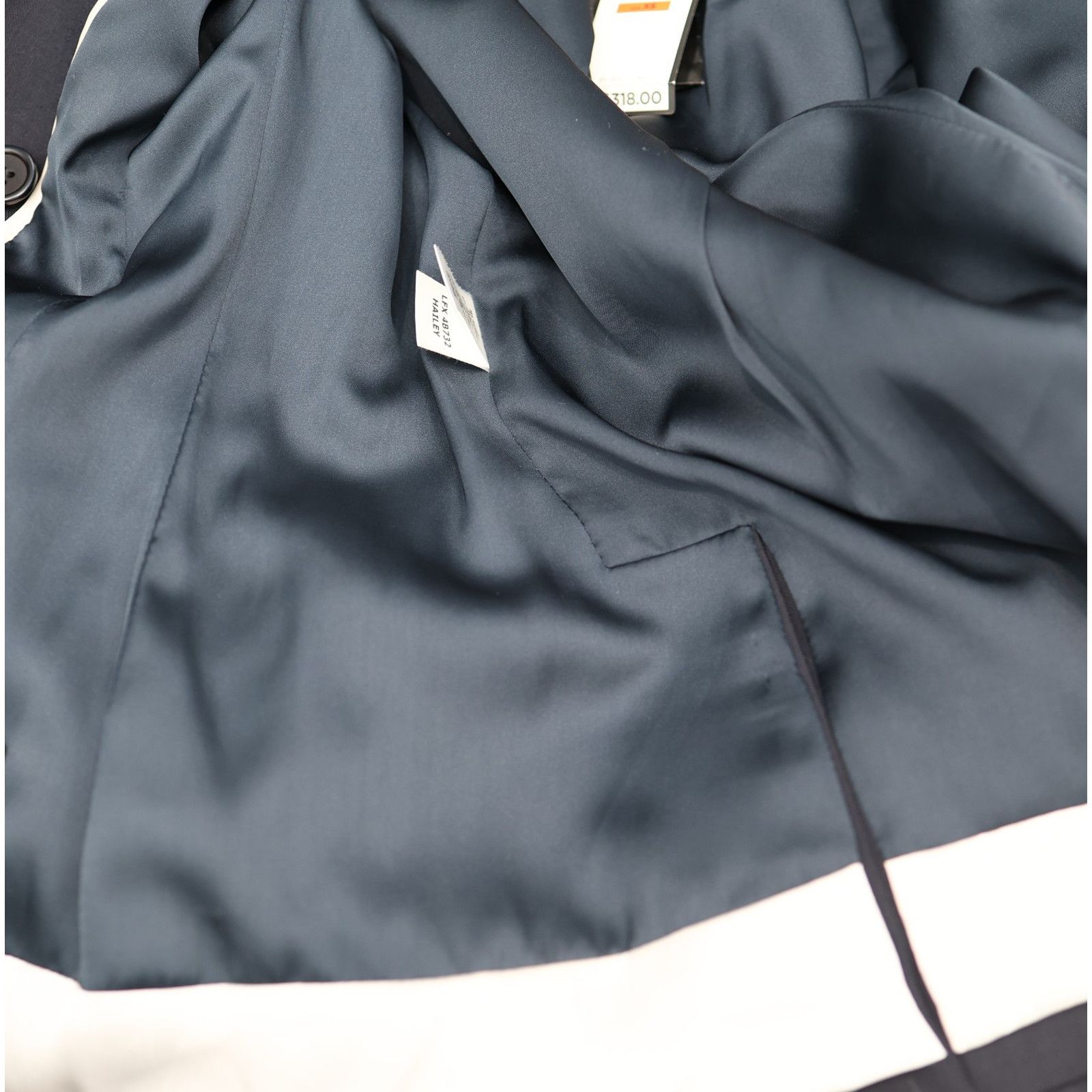 Bcbgmaxazria NWT BCBG MAXAZRIA Double Breasted Gold Buttons Blazer Sz XS Size XS / US 0-2 / IT 36-38 - 9 Thumbnail