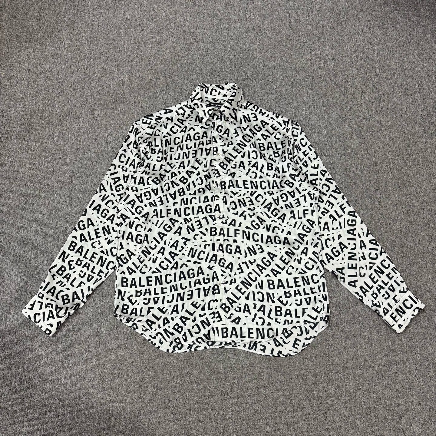 Balenciaga Balenciaga Logo Print Long Sleeve Shirt Size M / US 6-8 / IT 42-44 - 1 Thumbnail