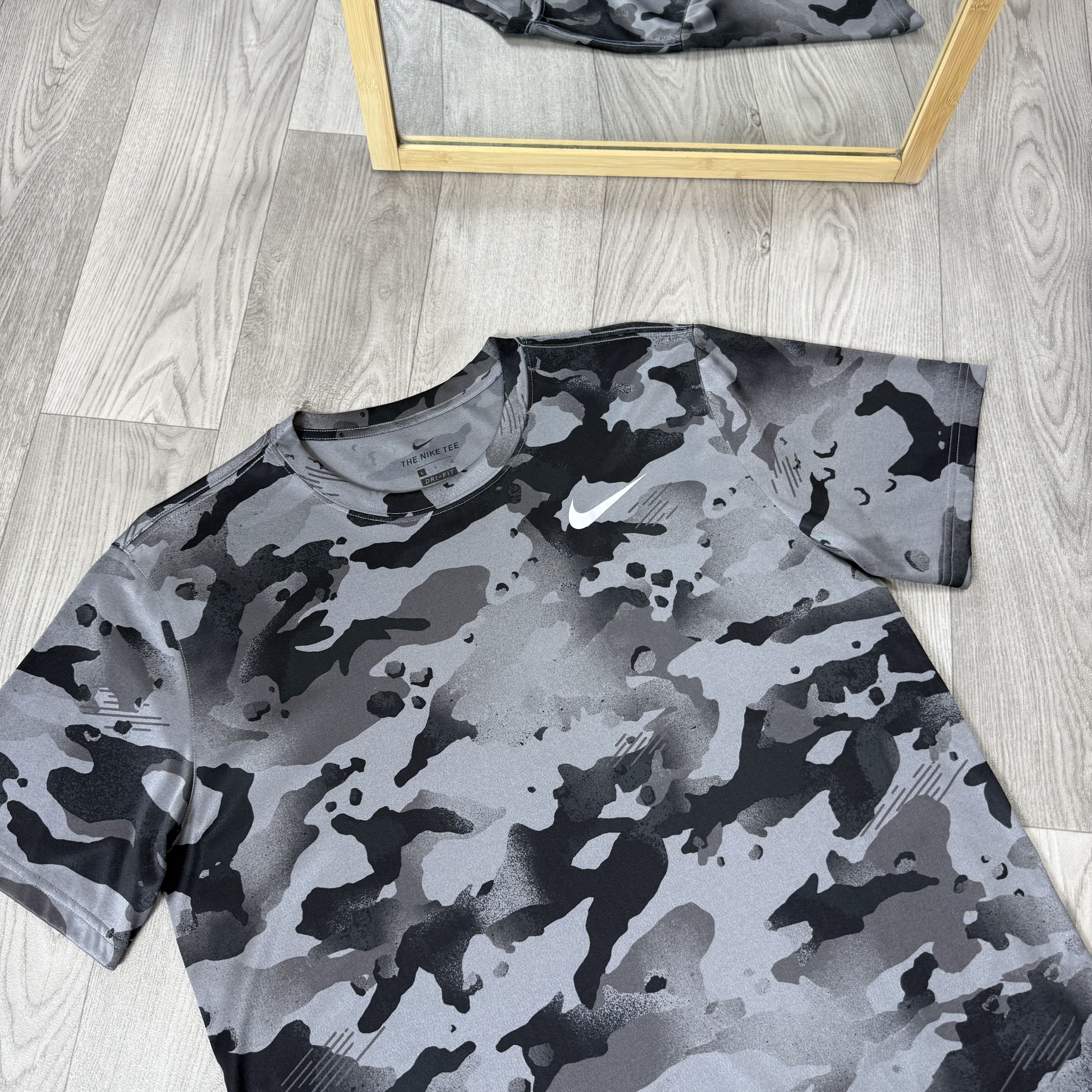 Nike Nike Dri-Fit Camouflage Sport Tee Shirt L Size US L / EU 52-54 / 3 - 6 Thumbnail