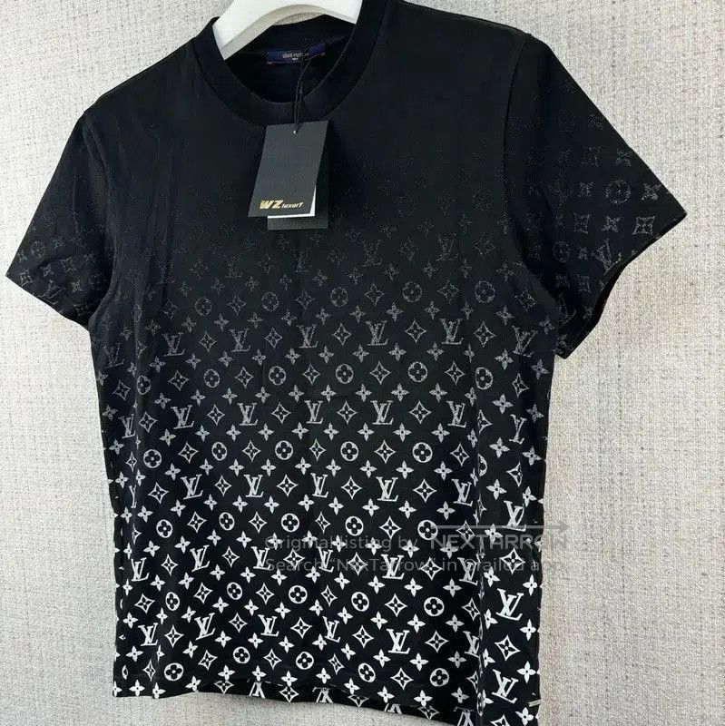 Louis Vuitton Louis Vuitton Summer Black Cotton Print T-Shirt . Size US M / EU 48-50 / 2 - 3 Thumbnail