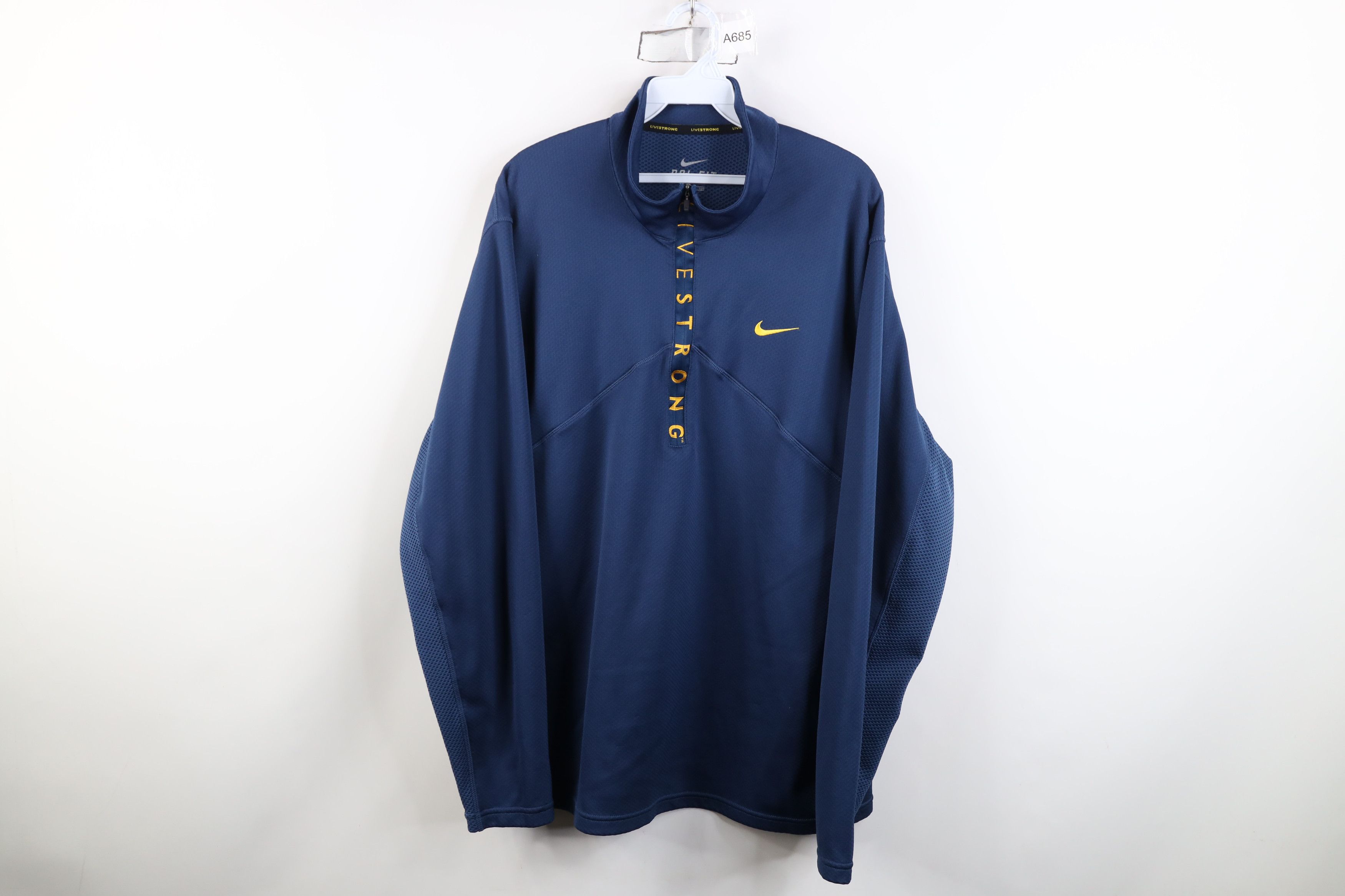 Nike Vintage Nike Livestrong Armstrong Thermal Pullover Jacket Size US XXL / EU 58 / 5 - 1 Thumbnail