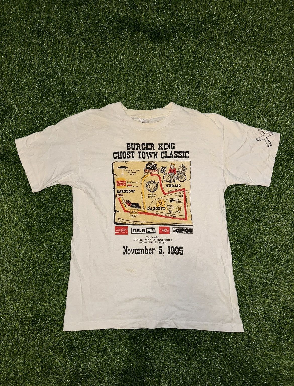 Vintage Vintage Burger King Ghost Town Classic Run 1995 Tee Size L Size US L / EU 52-54 / 3 - 1 Thumbnail
