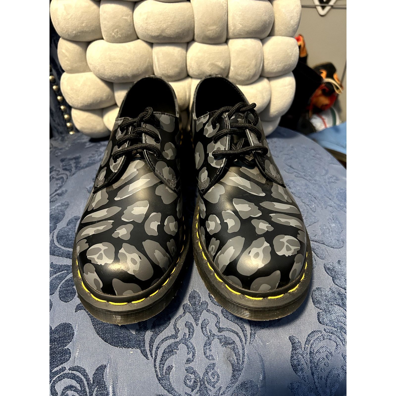 Dr. Martens Dr Martens Distorted Leopard Gray Black Size 8/EU 39 NWOT Size US 8 / IT 38 - 4 Thumbnail