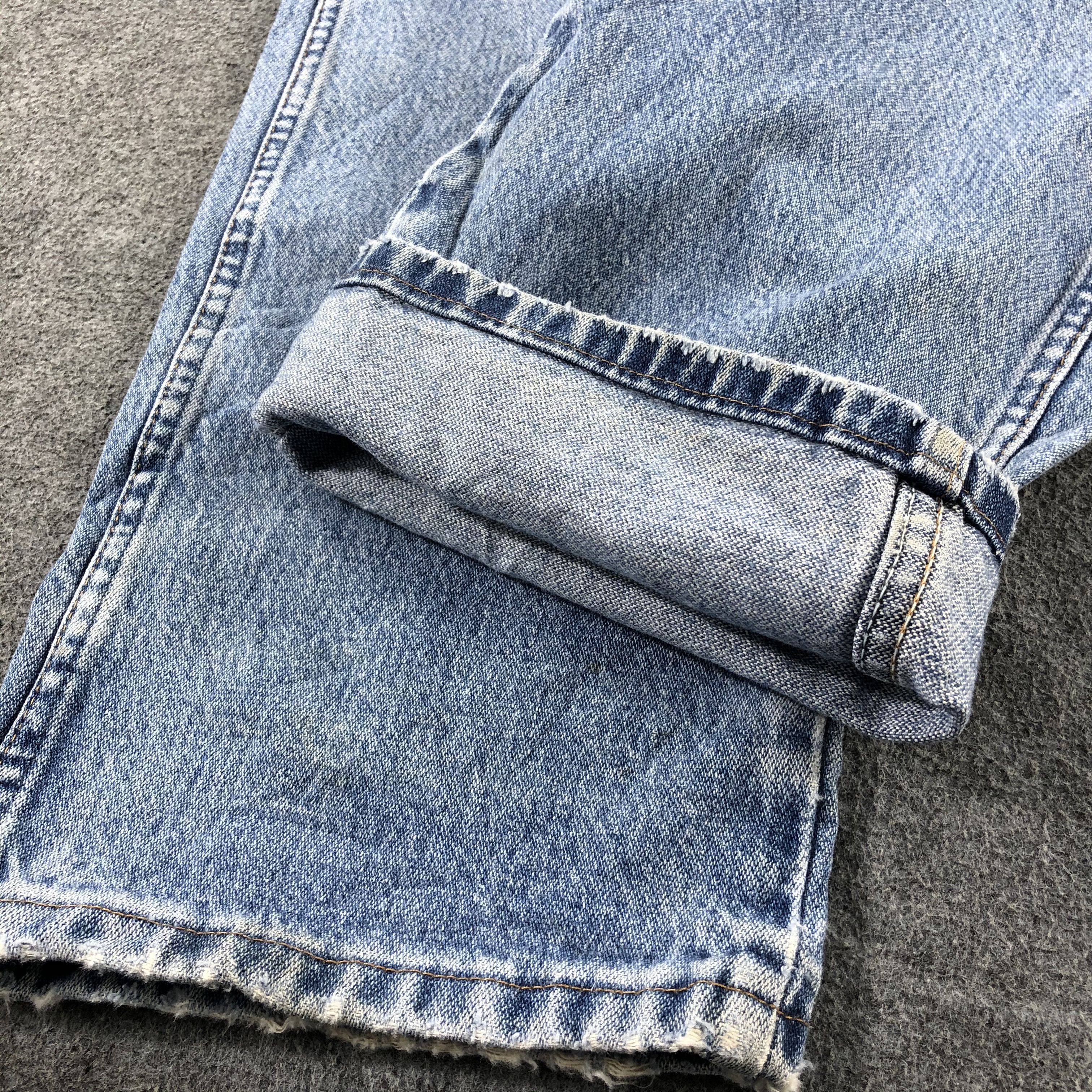 Vintage Vintage Blue Wash Wrangler Jeans-J2507 Size US 35 - 7 Thumbnail