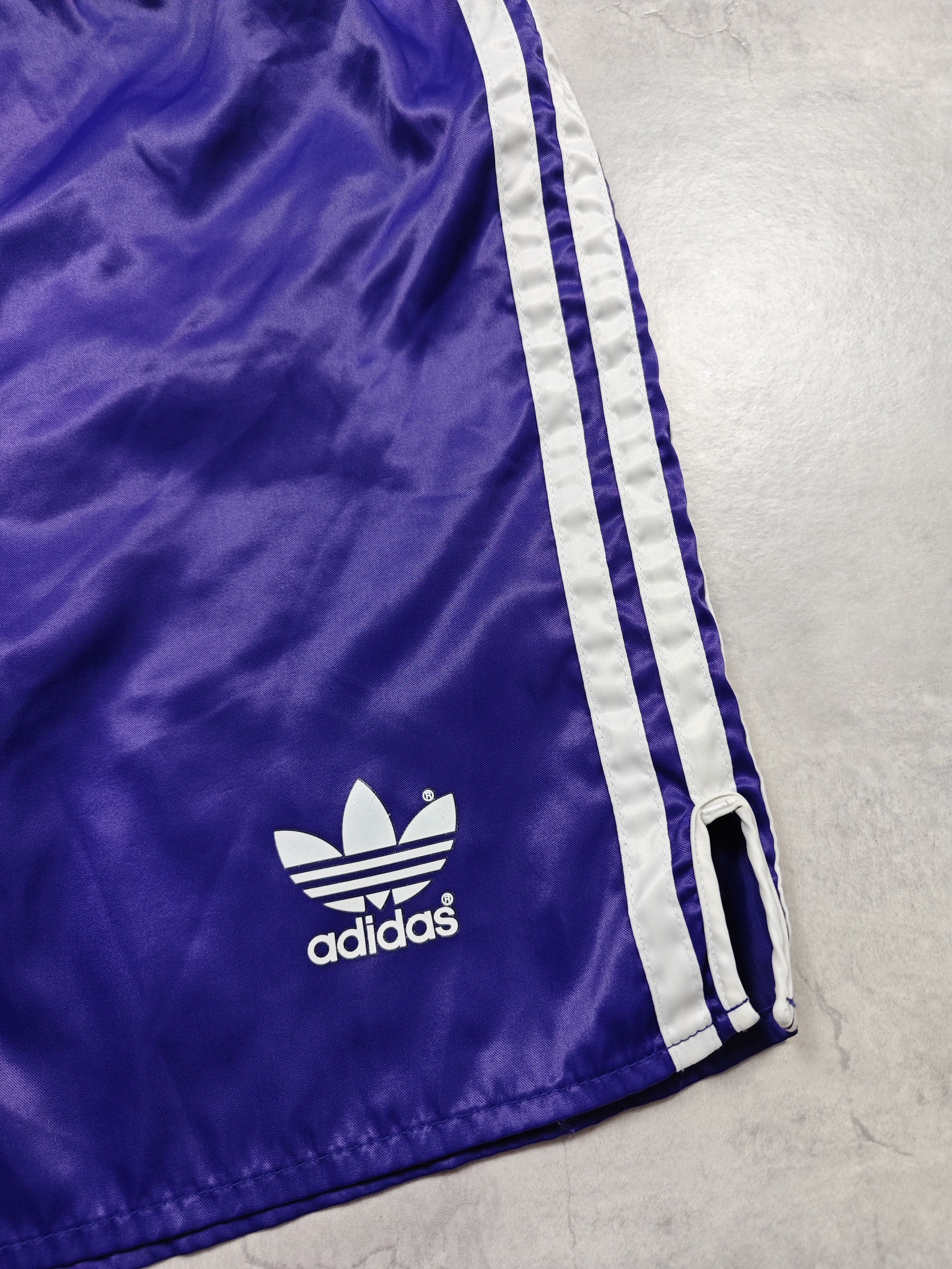 Adidas Adidas Vintage Football Shorts Size US 36 / EU 52 - 2 Thumbnail
