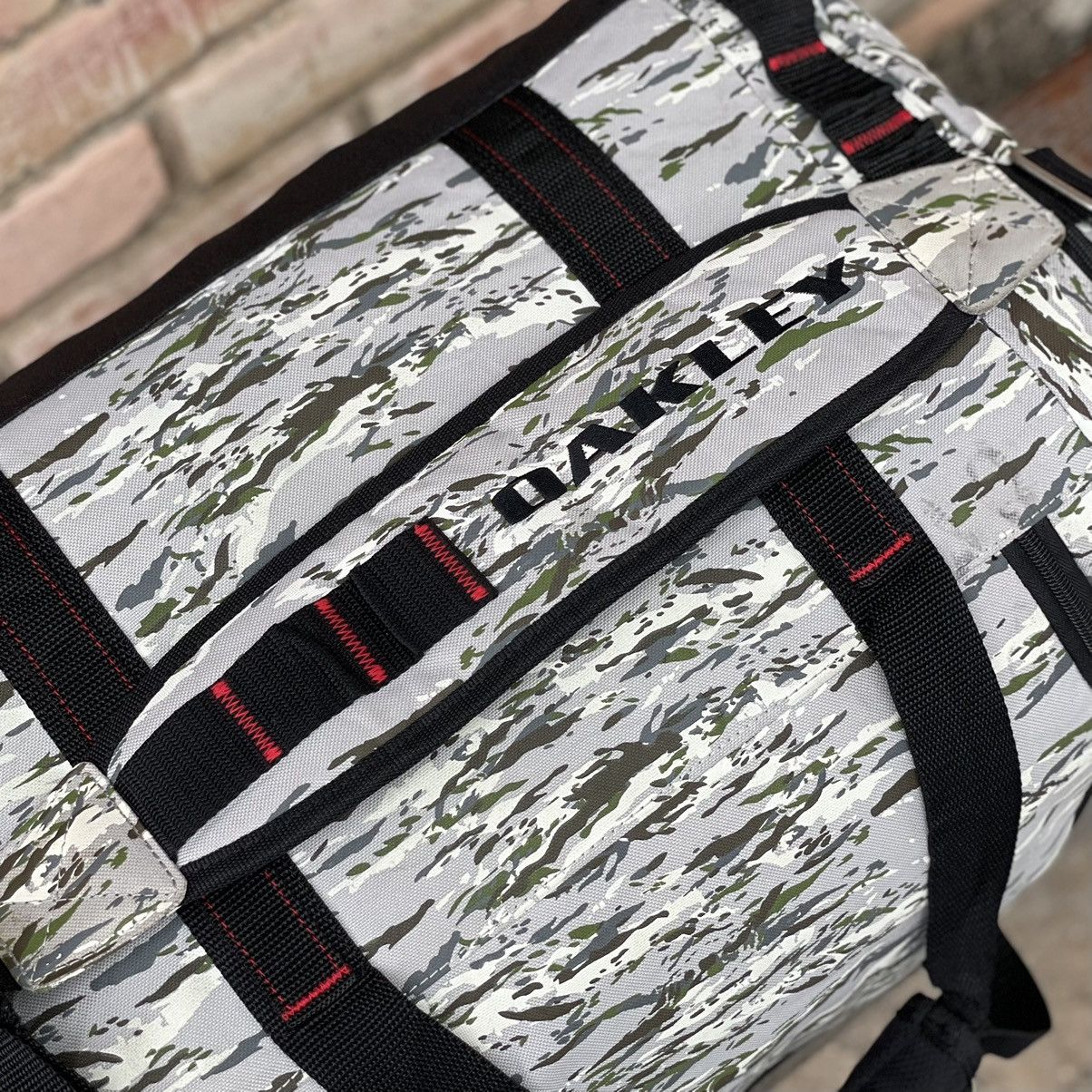 Oakley Oakley Camouflage Duffle/Travel Bag Size ONE SIZE - 9 Thumbnail
