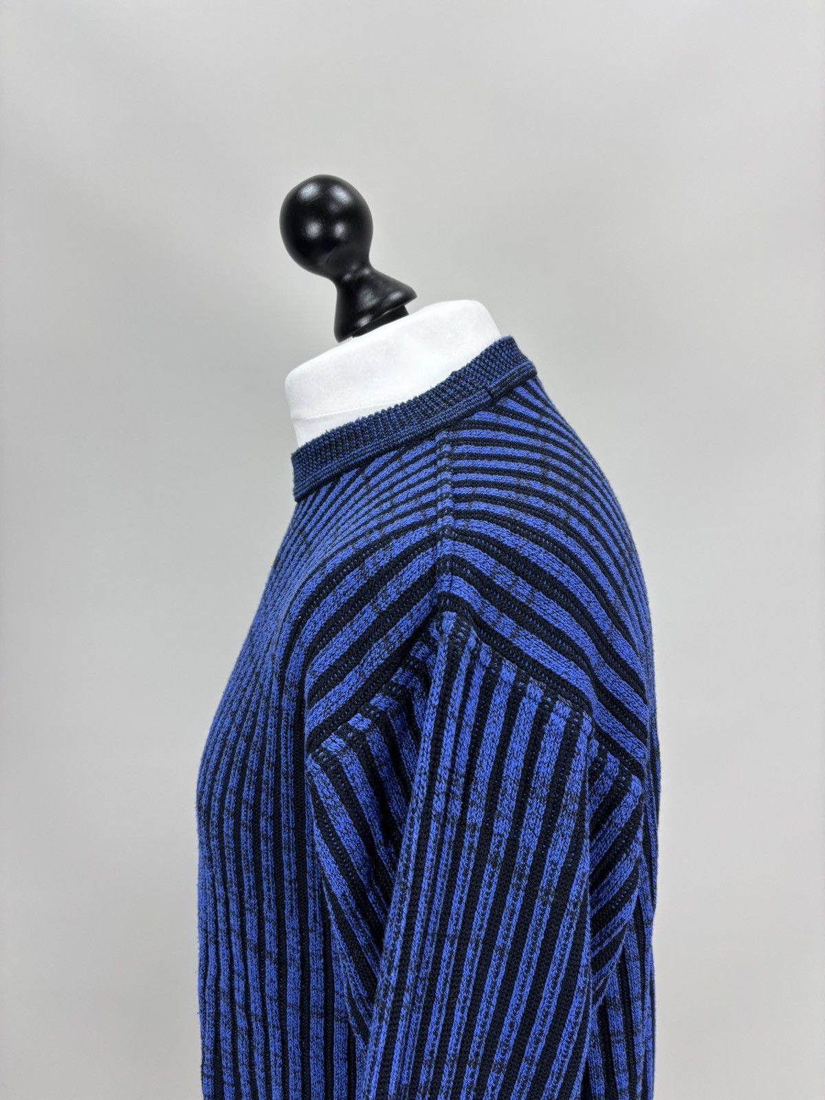 Carlo Colucci Mens sweater Carlo Colucci Size 52 Color Blue Size US L / EU 52-54 / 3 - 9 Thumbnail