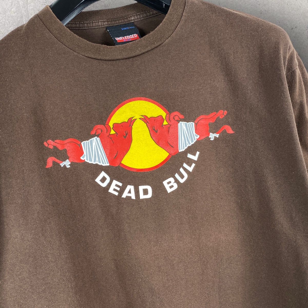 Japanese Brand × Red Bull × Vintage Japanese Brand Vintage Unfledged Dead Red Bull Tee T shirt Size US L / EU 52-54 / 3 - 2 Thumbnail