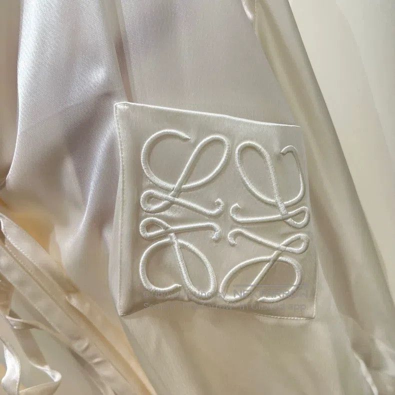 Loewe Loewe Loose Fit Unique Embroidered Beige Shirt Size XXS / US 00 / IT 34 - 3 Thumbnail