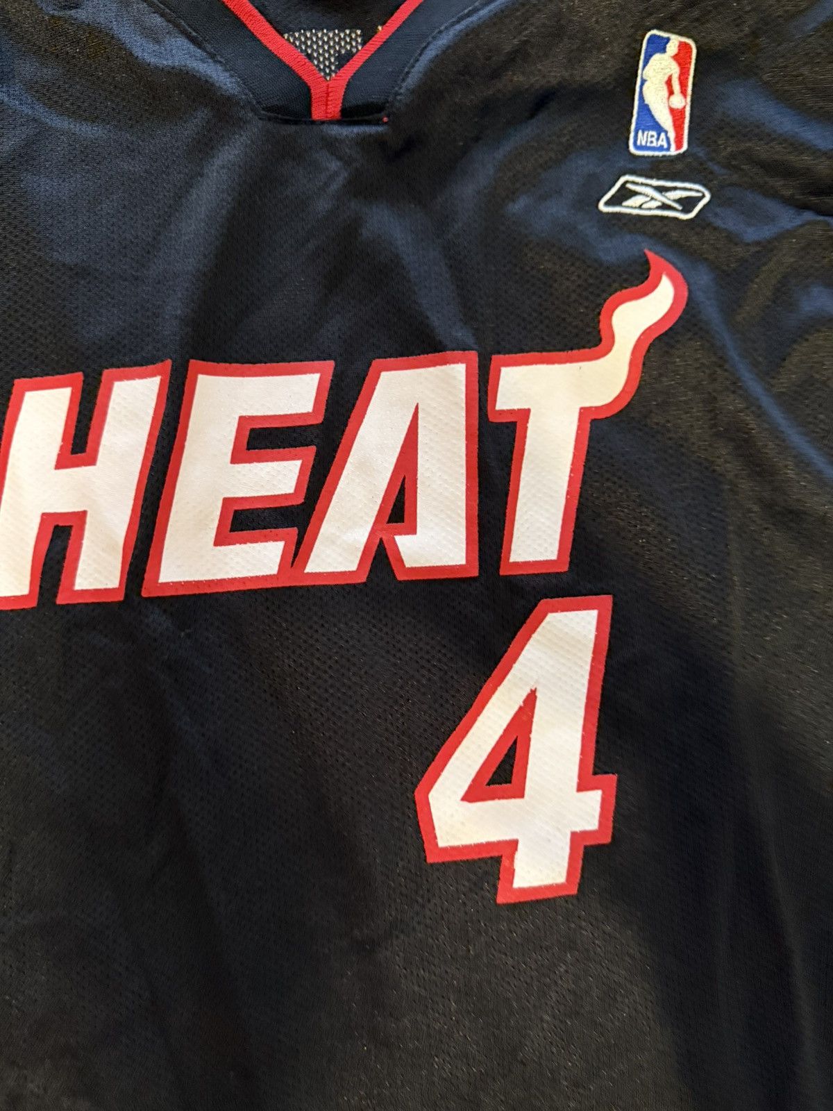 NBA × Reebok × Vintage Miami Heat Vintage Caron Butler Jersey Size US XL / EU 56 / 4 - 3 Thumbnail