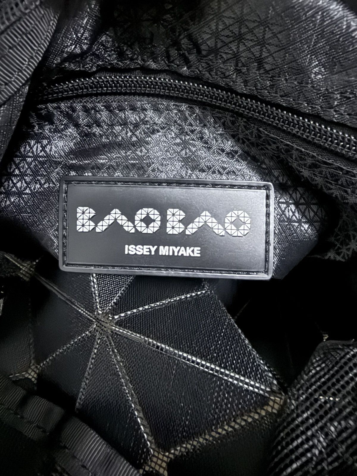 Issey Miyake Bao Bao Bao Bao Issey miyake Blue Geometric Tote bag Size ONE SIZE - 8 Thumbnail