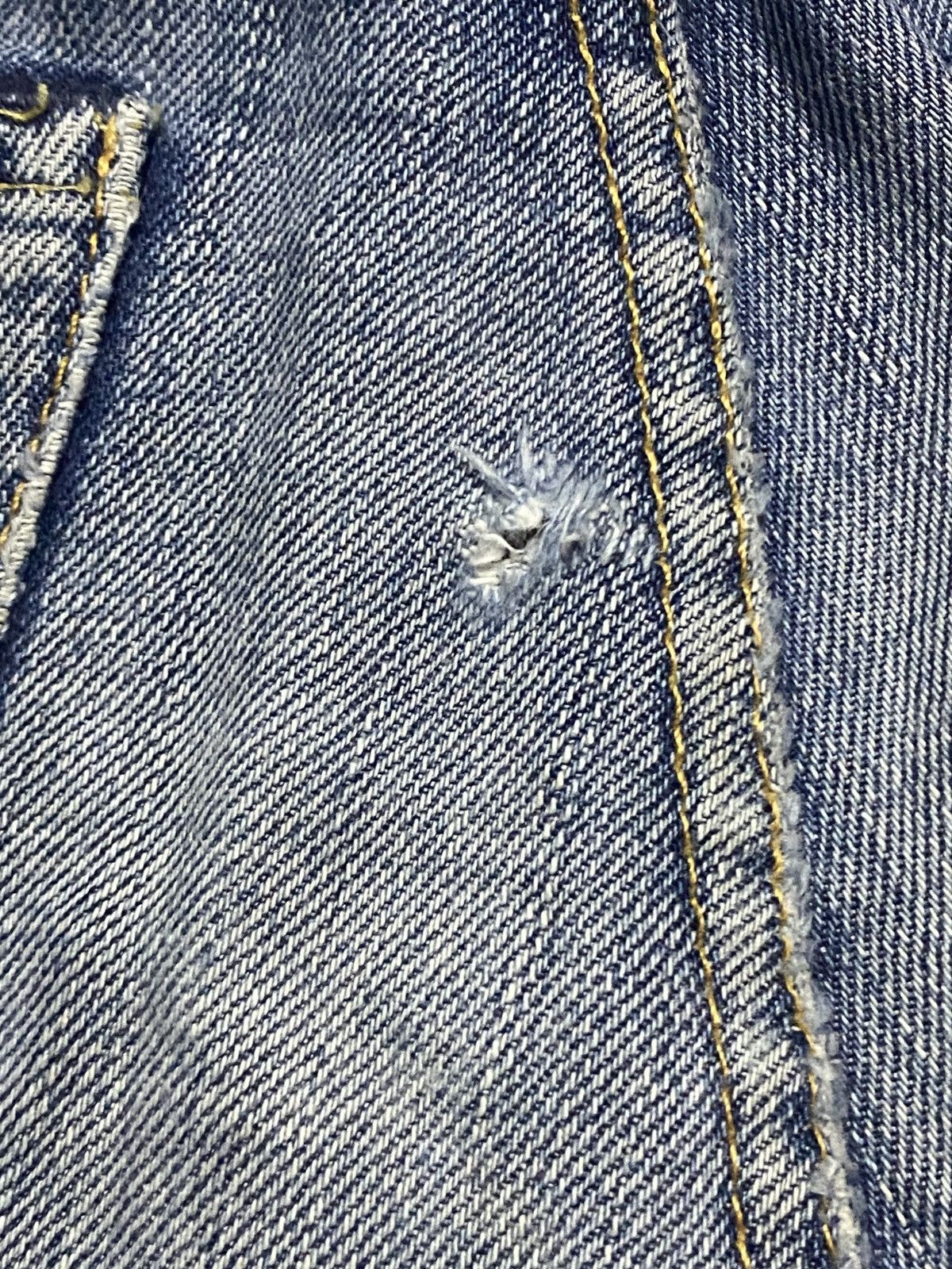 Japanese Brand Vintage Uniqlo S-002 Faded Wash Distressed Loose Jeans Size US 30 / EU 46 - 17 Thumbnail