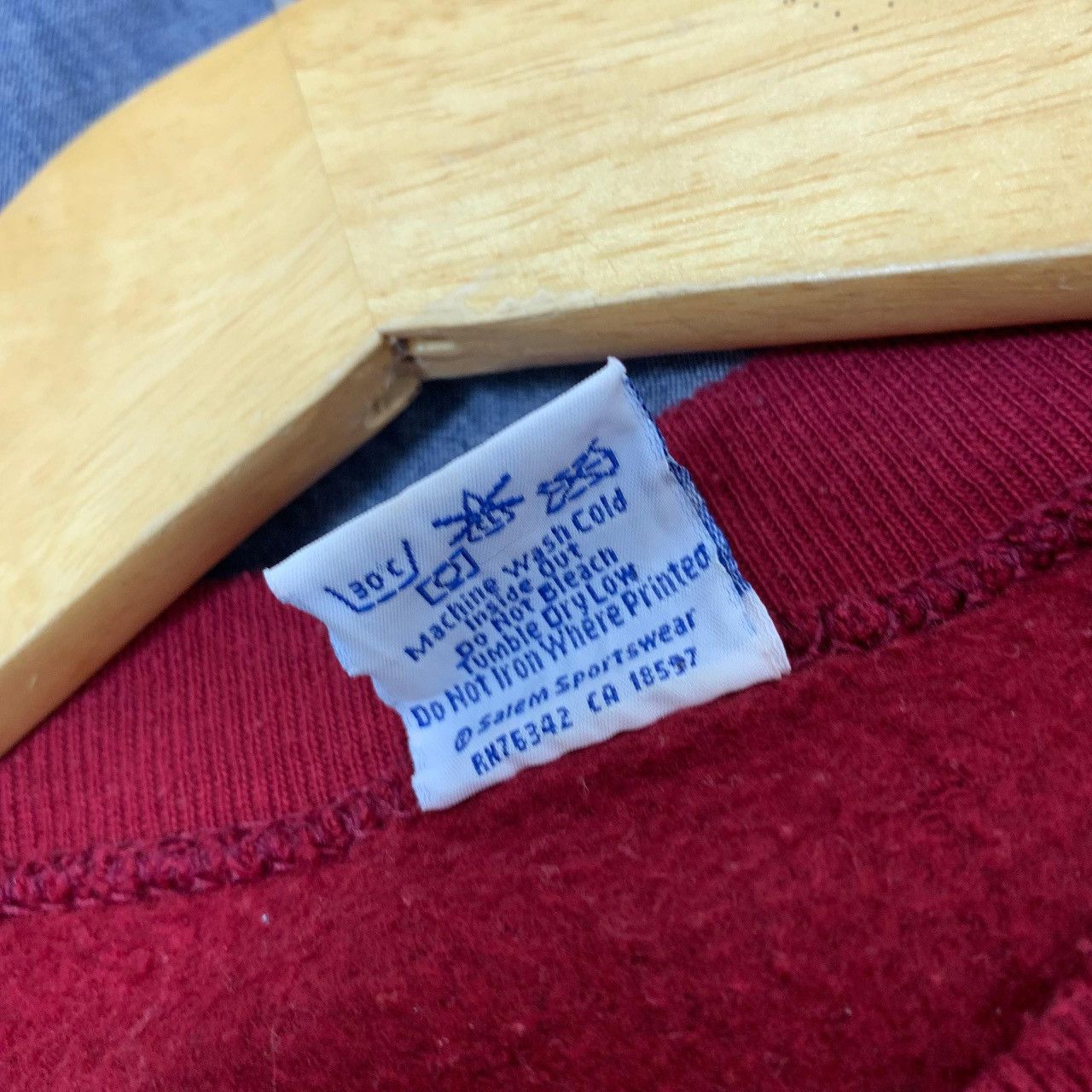 Salem Sportswear VINTAGE NFL WASHINGTON REDSKINS Crewneck Sweatshirt Helmet Size US L / EU 52-54 / 3 - 12 Thumbnail
