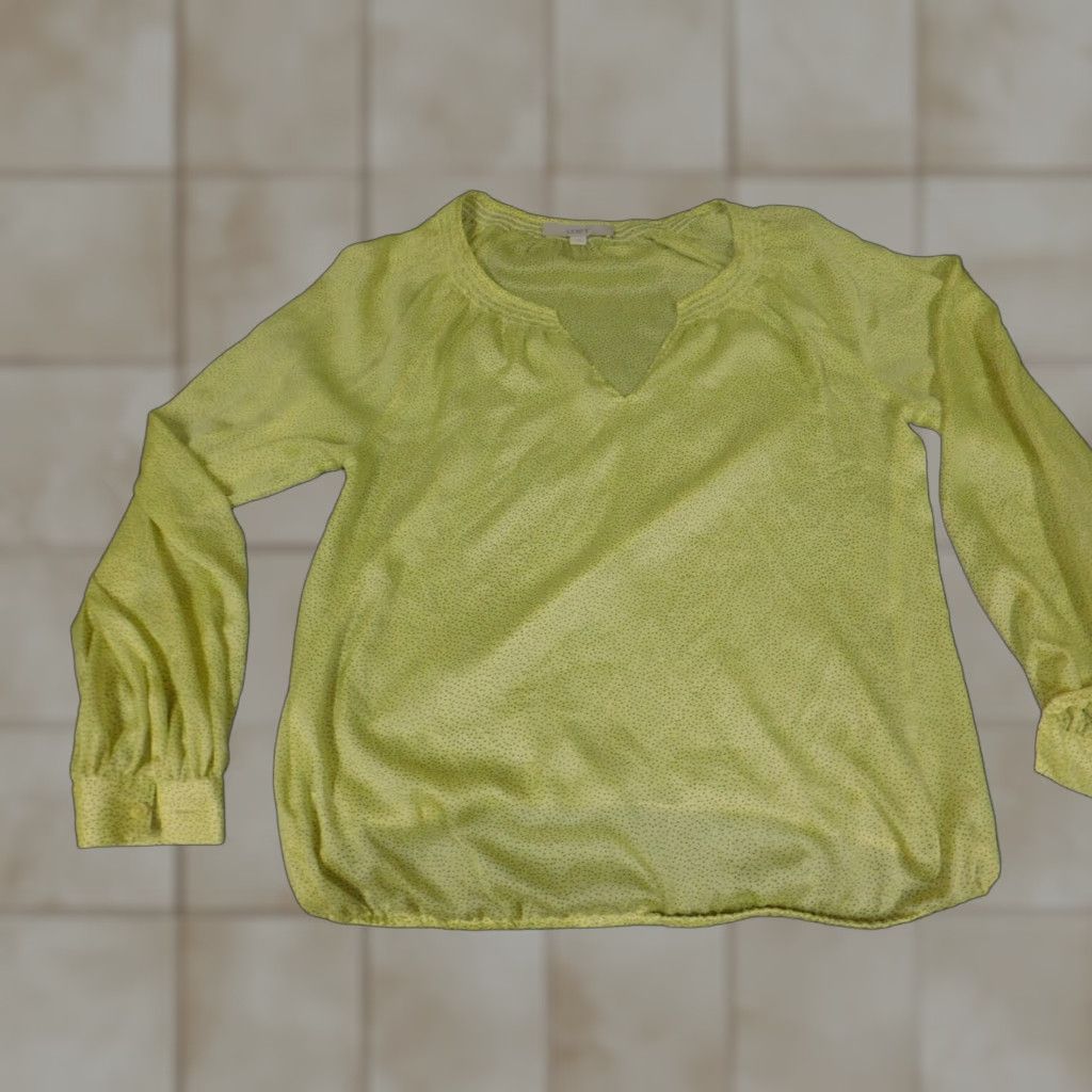 Ann Taylor Ann Taylor Loft Blouse M Womens Long Sleeve Round Neck Green Polyester Casual Regular Button Top Size M / US 6-8 / IT 42-44 - 1 Thumbnail