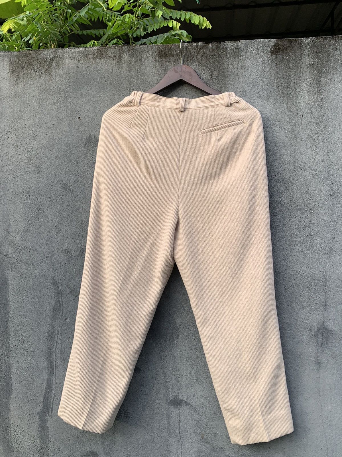 Balenciaga Balenciaga Golf Japan Corduroy Baggy Pants (Woman) Size US 28 / EU 44 - 7 Thumbnail