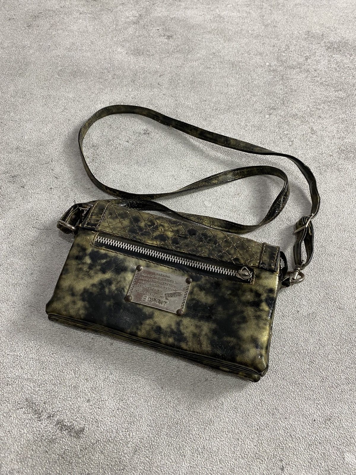 If Six Was Nine 2000s Esprit Snake skin studed sling bags Size ONE SIZE - 2 Thumbnail