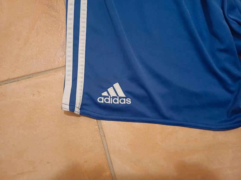 Adidas Adidas Chelsea 2009 sports shorts Size US 32 / EU 48 - 4 Thumbnail