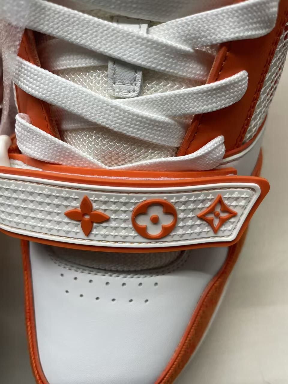 Louis Vuitton Louis Vuitton Orange Monogram Trainer Sneakers Size US 9 / IT 39 - 6 Thumbnail