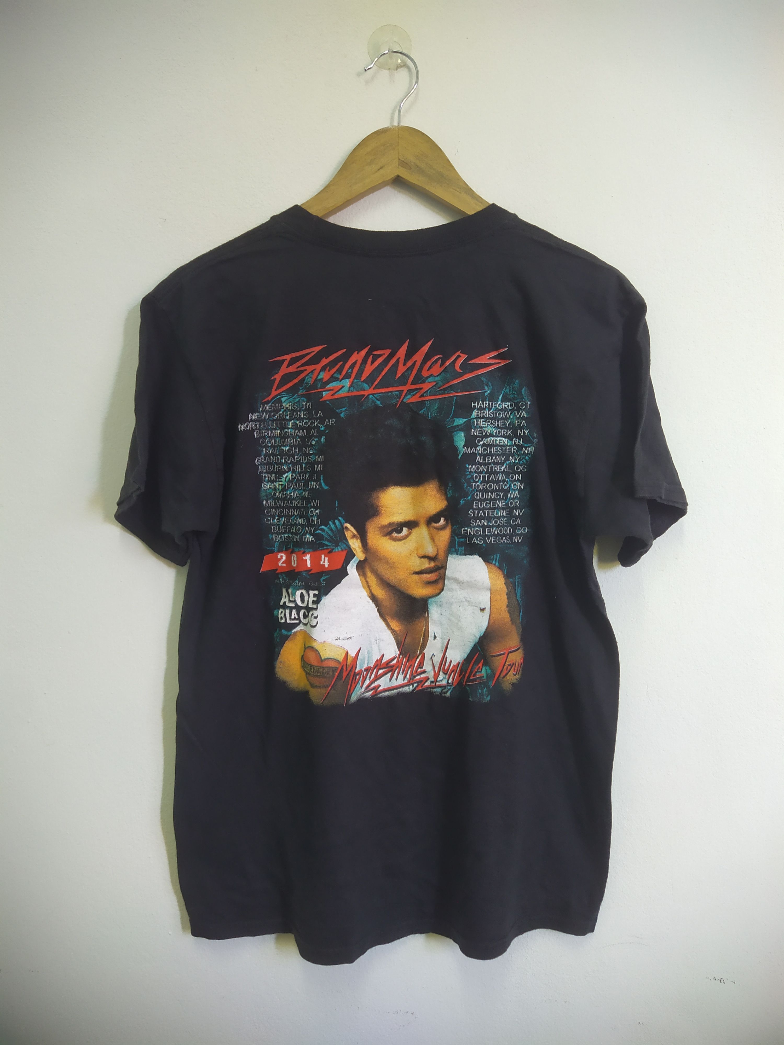 Band Tees Bruno Mars Tour 2014 Vintage Tshirt Size US M / EU 48-50 / 2 - 3 Thumbnail