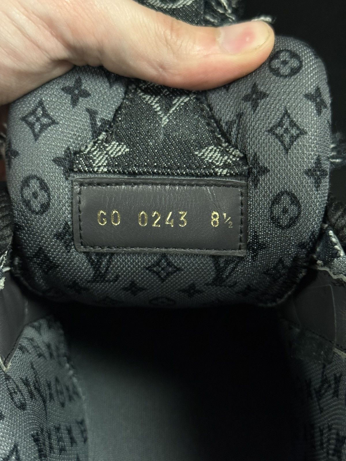 Louis Vuitton Louis Vuitton Swarovski Crystal Skates Black 8.5LV/9.5US Size US 9.5 / EU 42-43 - 14 Thumbnail