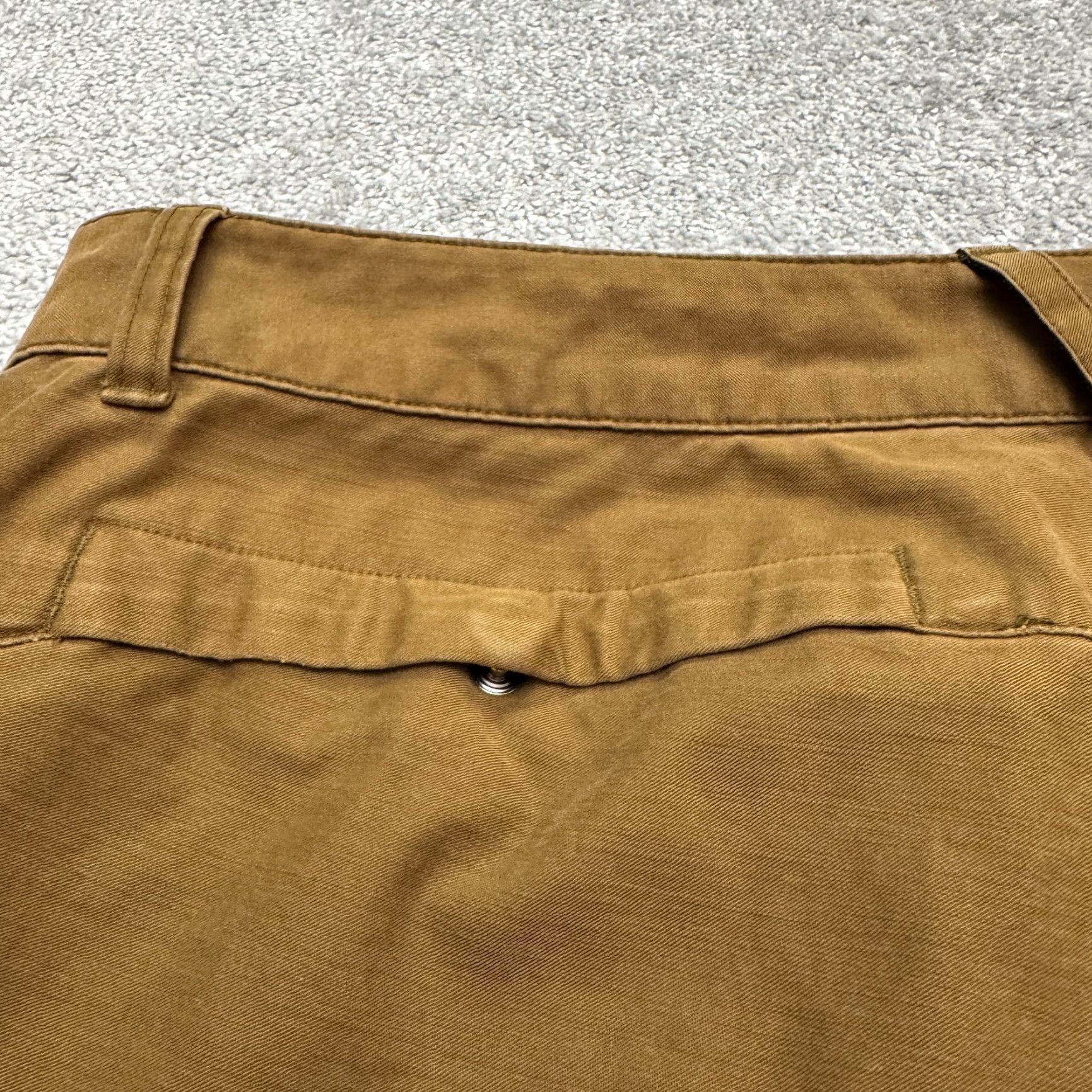 Mountain Hardwear Mountain Hardwear AP Outdoor Shorts Large Brown Utility Zip Pocket Hiking Mens Size US 33 - 3 Thumbnail