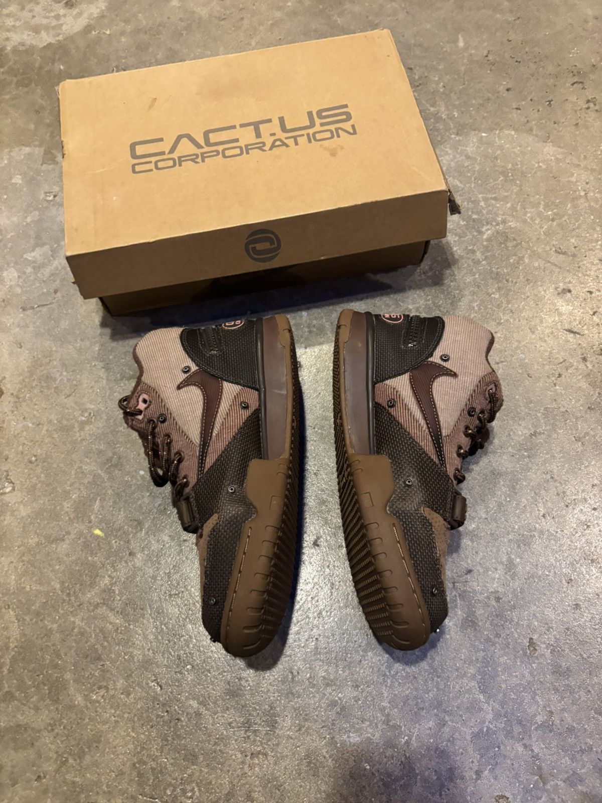 Nike Air trainer 1 cactus Jack Size US 5 / EU 37 - 3 Thumbnail